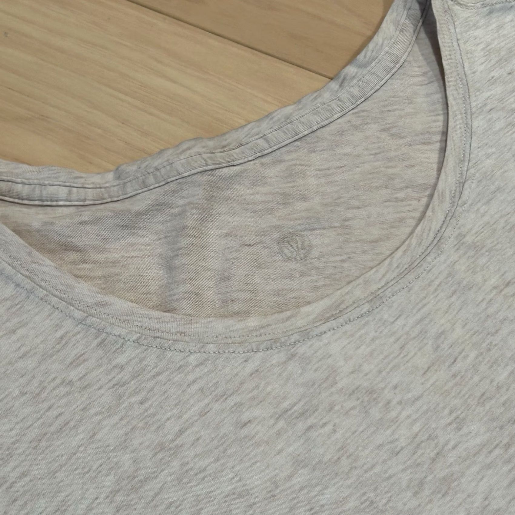 Lululemon Lululemon Love Shirt Short Sleeve Gray Women’s 10 Size L / US 10 / IT 46 - 4 Thumbnail