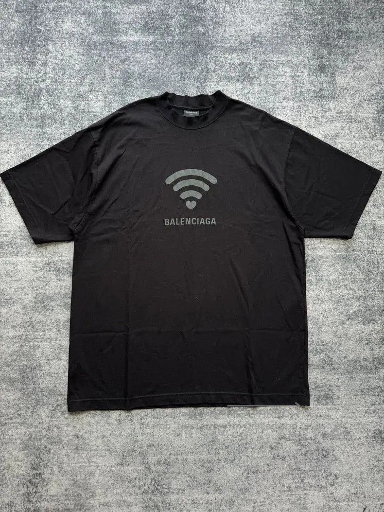 Balenciaga Balenciaga Black Heart WiFi Signal Tee. Size US L / EU 52-54 / 3 - 1 Thumbnail