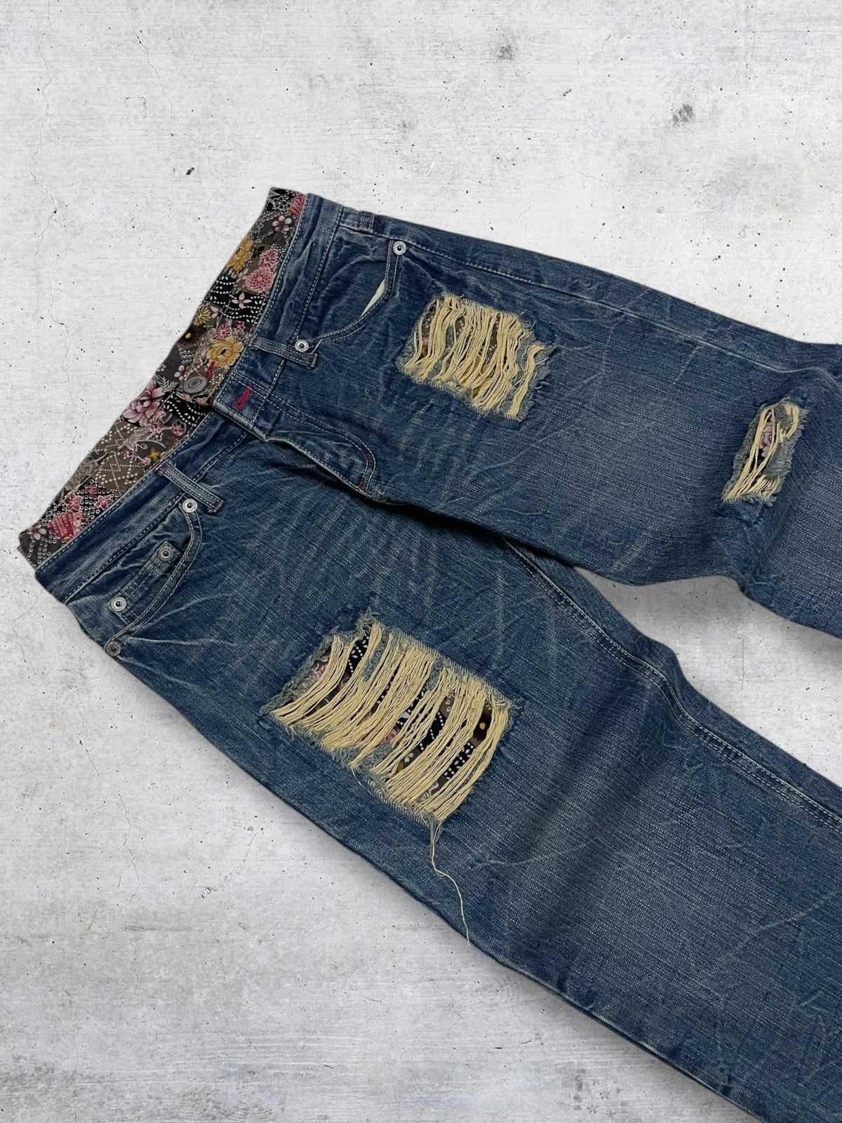 Japanese Brand JAPAN DESIGNER KARAKURI TAMASHI RIPPED TRADITIONAL 90S DENIM Size US 31 - 5 Thumbnail