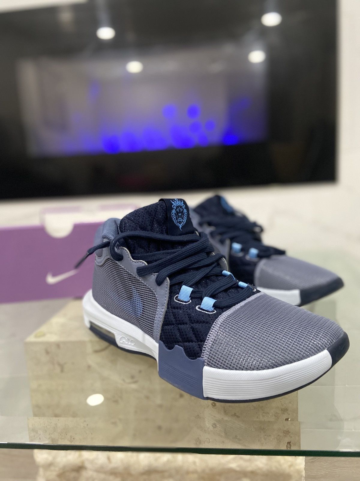 Nike Nike LeBron Witness 8 Ashen Slate Men’s Size 11 - Like New Size US 11 / EU 44 - 2 Thumbnail