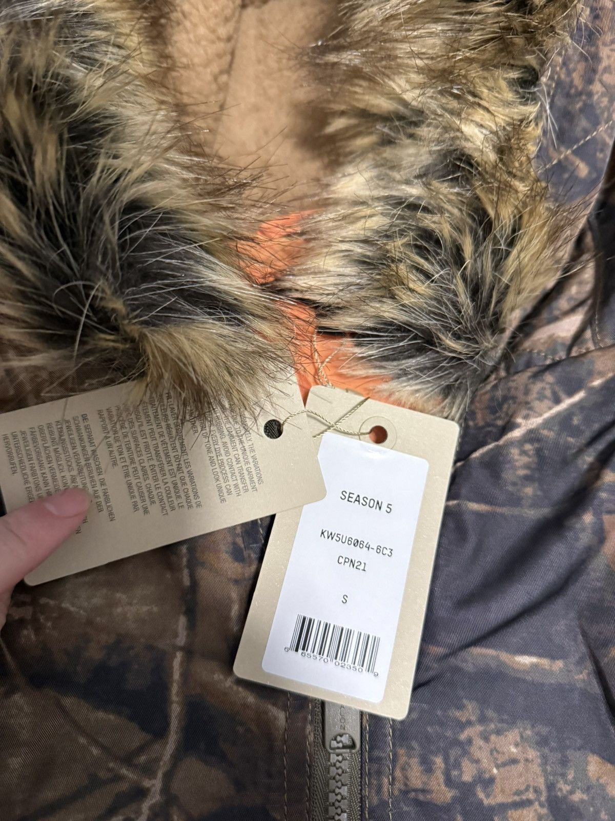 Yeezy Yeezy Season 5 double sided Tree Camo Fur ma-1 Bomber Jacket Size US S / EU 44-46 / 1 - 4 Thumbnail