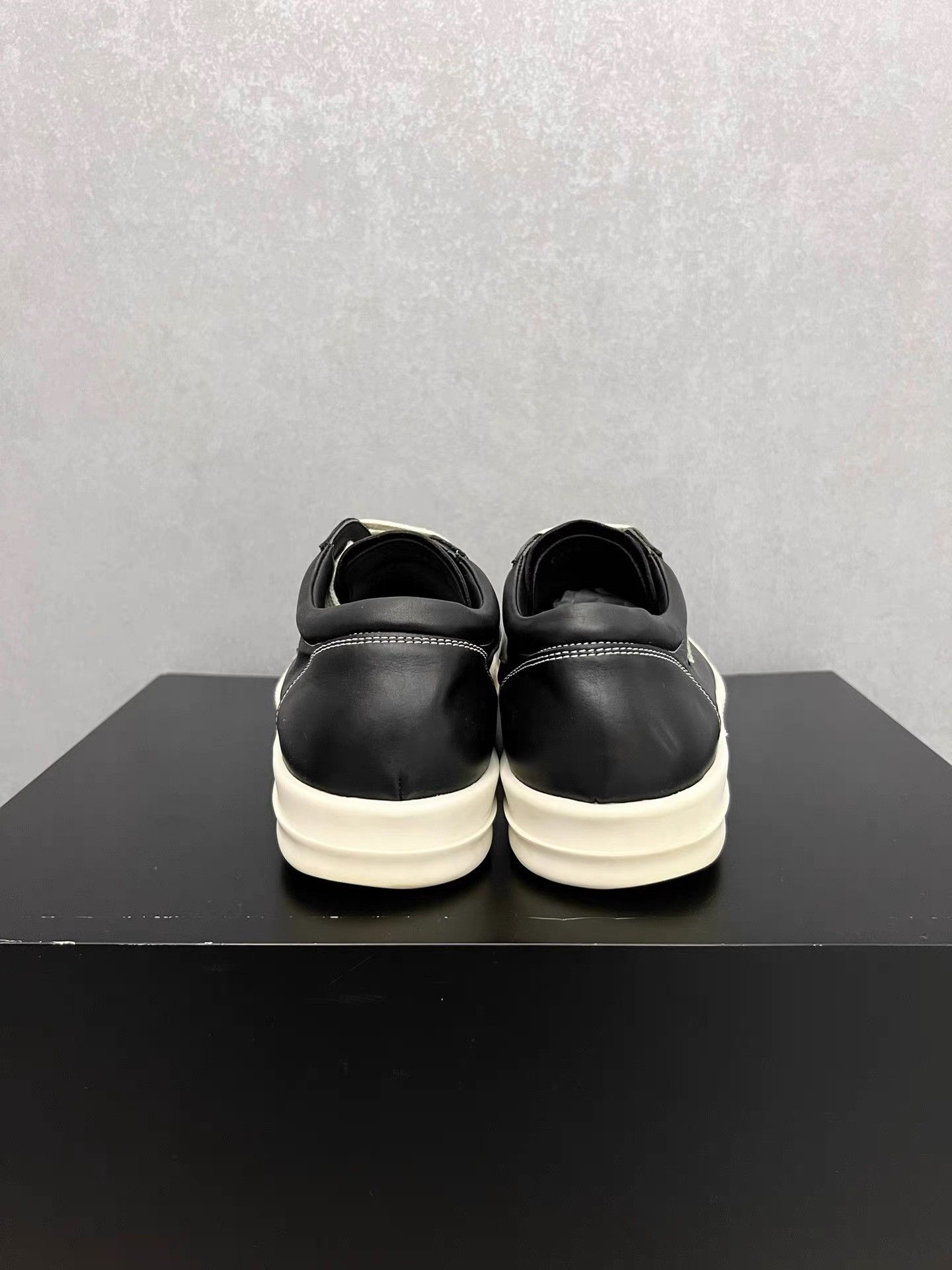 Rick Owens Rick Owens Strobe Vintage Low-Top K34 Size US 7 / EU 40 - 7 Thumbnail