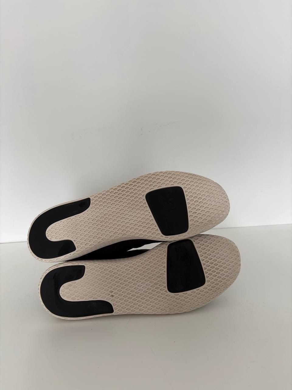 Adidas × Pharrell Adidas Pharrell Williams Tennis HU Black White Size US 11 / EU 44 - 5 Thumbnail