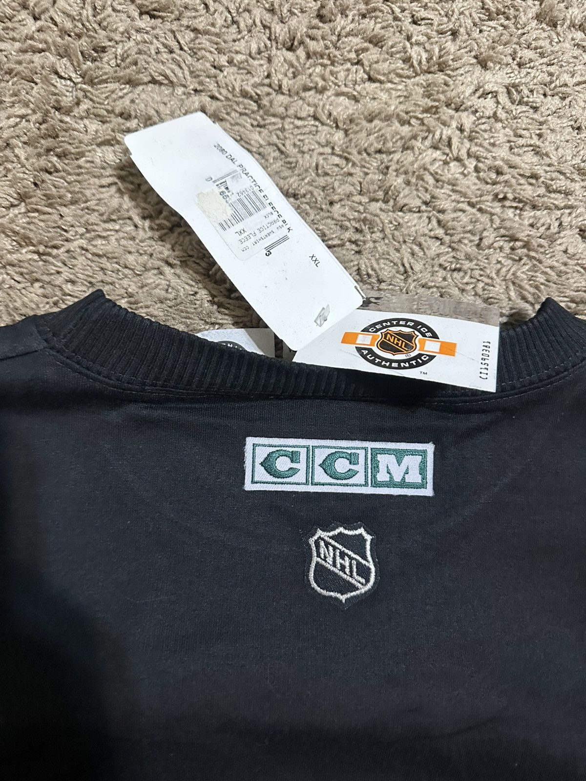 NHL Vintage NHL CCM Dallas Stars sweater 90s size 2XL Size US XXL / EU 58 / 5 - 9 Thumbnail