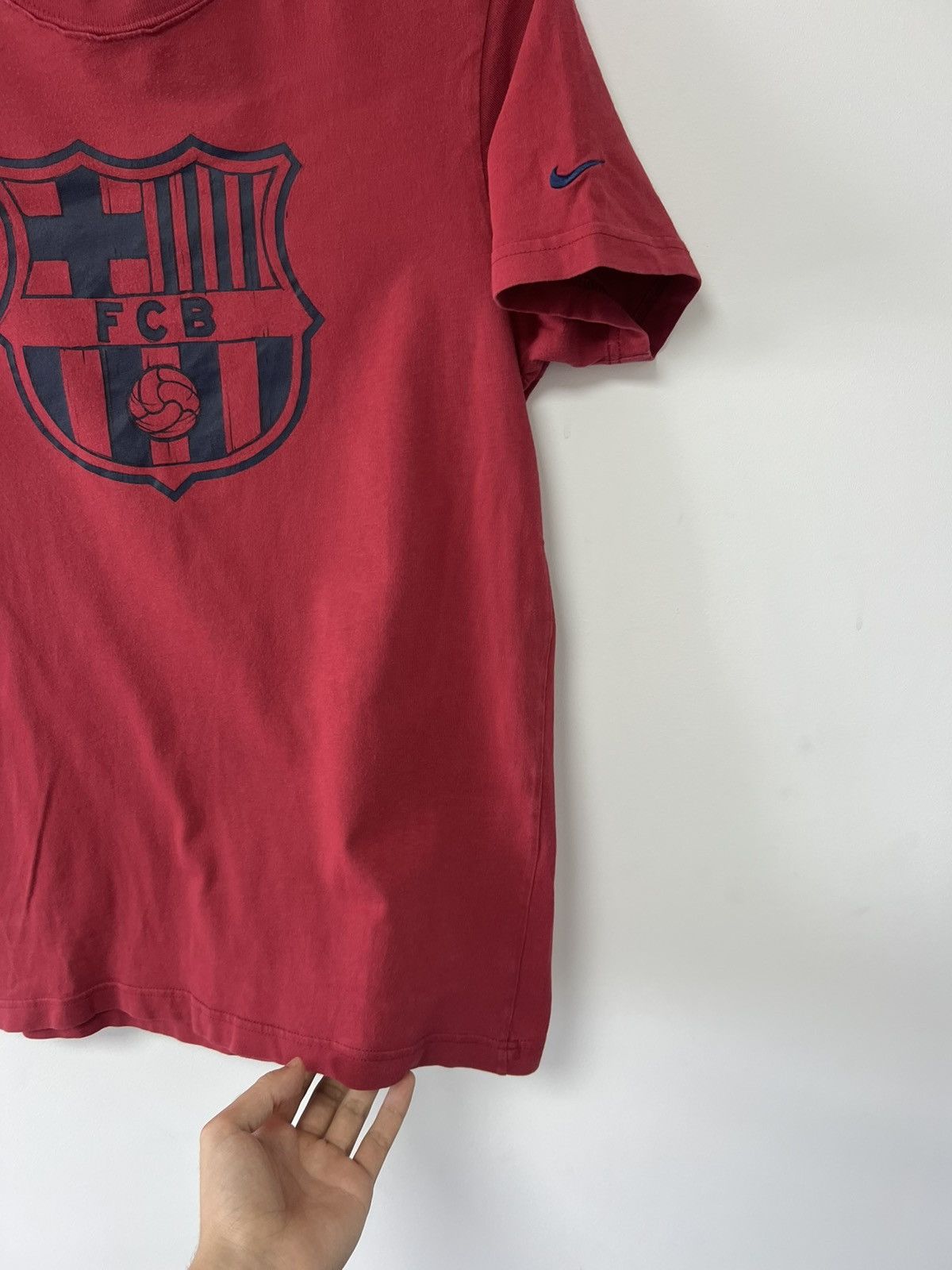 Nike Fc Barcelona Training Football Nike T shirt Cotton Red sz M Size US M / EU 48-50 / 2 - 9 Thumbnail