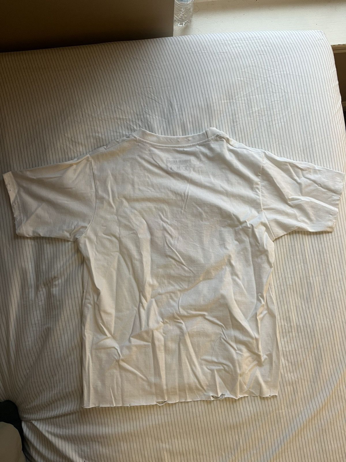 Japanese Brand Luvestruk “Don’t be a hero” T shirt Size US M / EU 48-50 / 2 - 2 Thumbnail