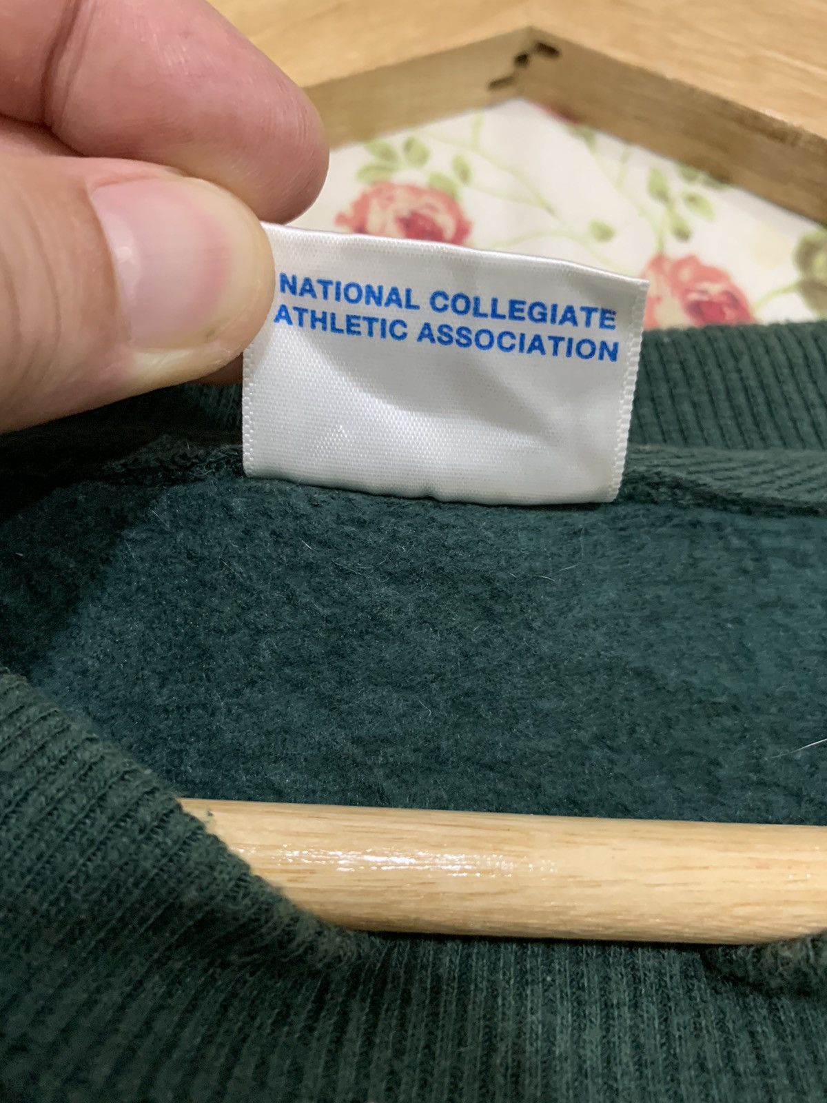 NCAA Vintage NCAA Green Sweatshirt Big Size Size US XXL / EU 58 / 5 - 18 Thumbnail