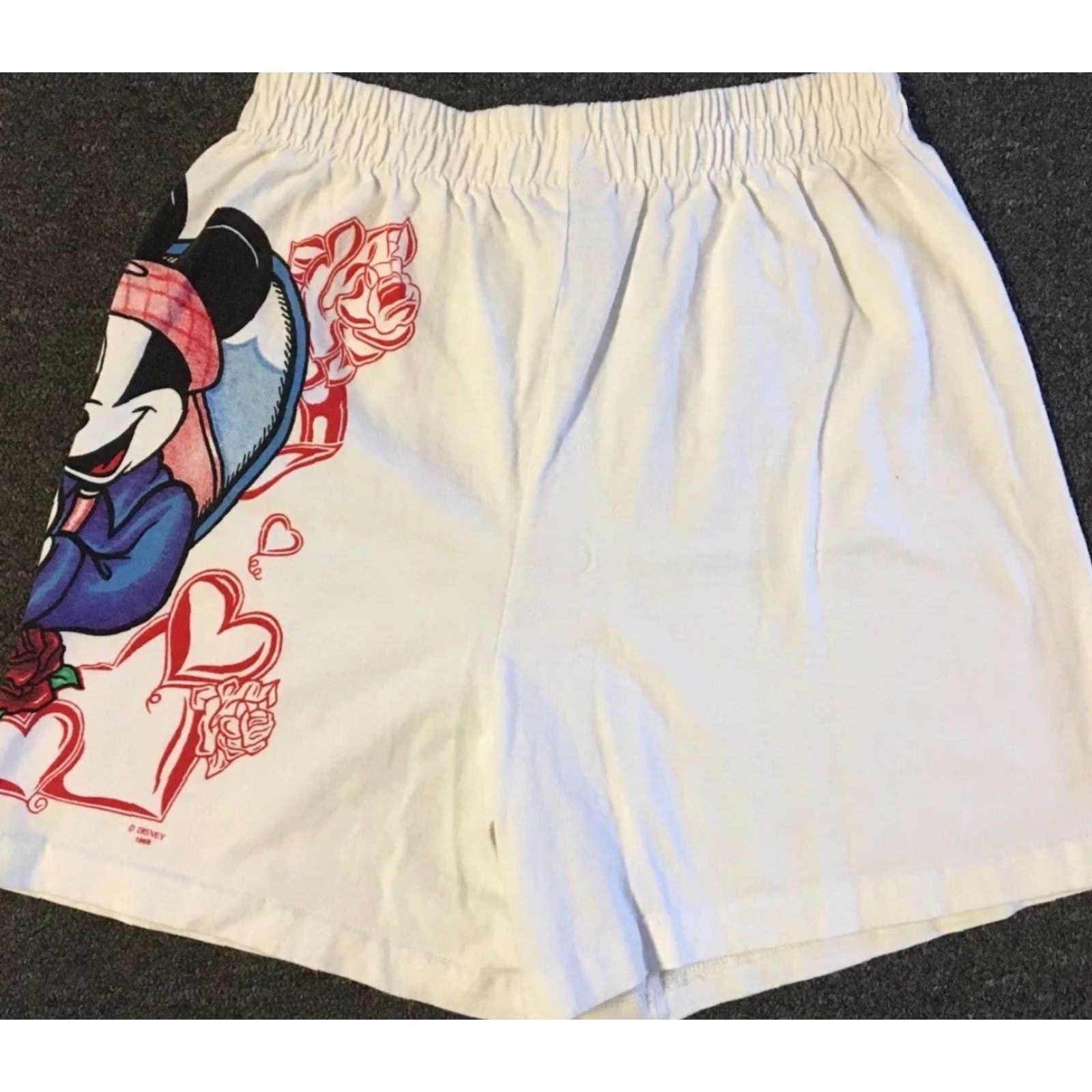 Disney VINTAGE Disney Mickey Minnie Mouse AOP Shorts M USA Cartoon TV Disneyland 90s 80s White Unisex Adults Mens Boys Girls Size US 31 - 2 Thumbnail