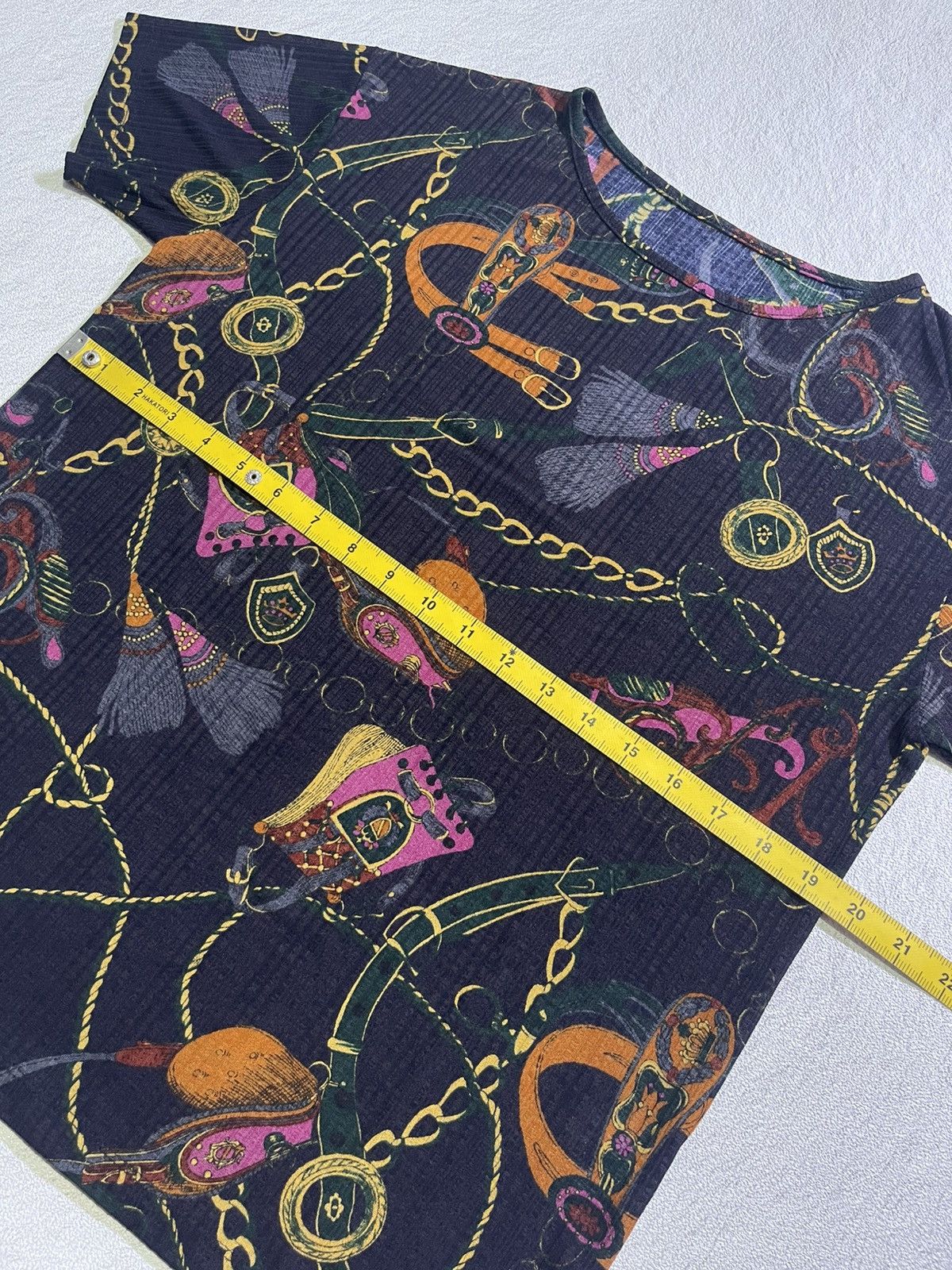 Japanese Brand VTG Y2K short tshirt full print picture rare Size US M / EU 48-50 / 2 - 7 Thumbnail