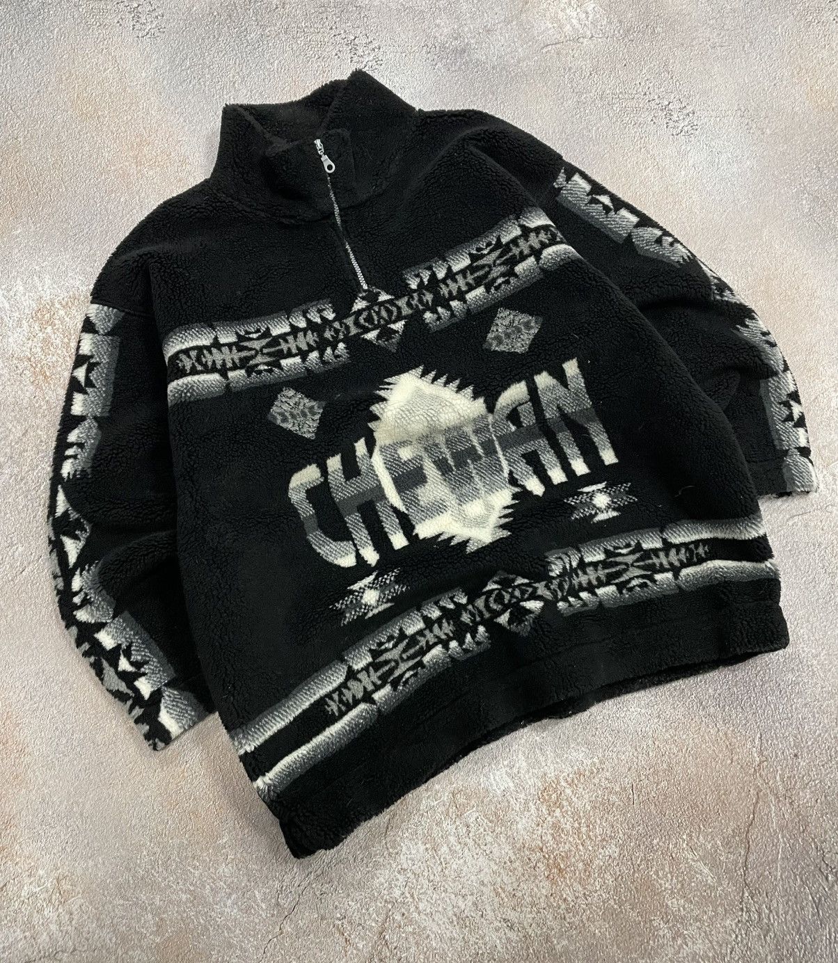 Japanese Brand Vintage Chewan Teddy Fleece Black Sweater Size US L / EU 52-54 / 3 - 1 Thumbnail