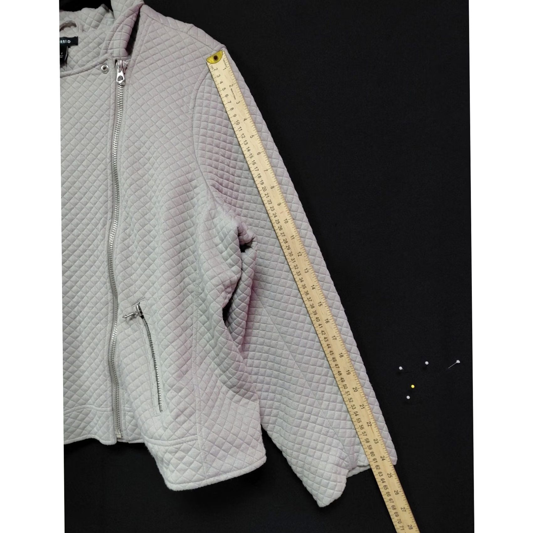 Torrid TORRID Quilted Jacket Gray Long Sleeve Full Zip Women Size 4 Size S / US 4 / IT 40 - 7 Thumbnail