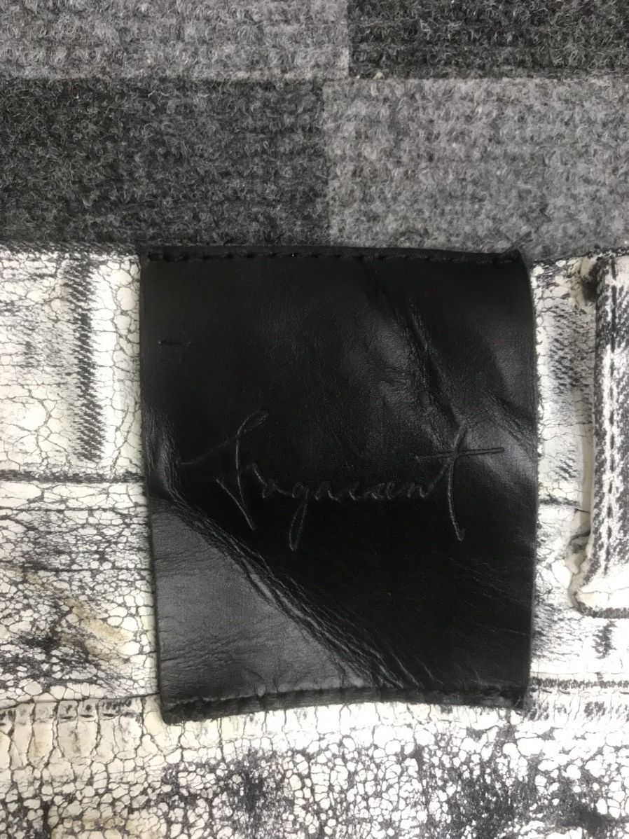 Fagassent Toshiki Aoki Cracked Paint Skinny Cropped Pant Handmade by TOSHIKI AOKI Size US 31 - 17 Thumbnail