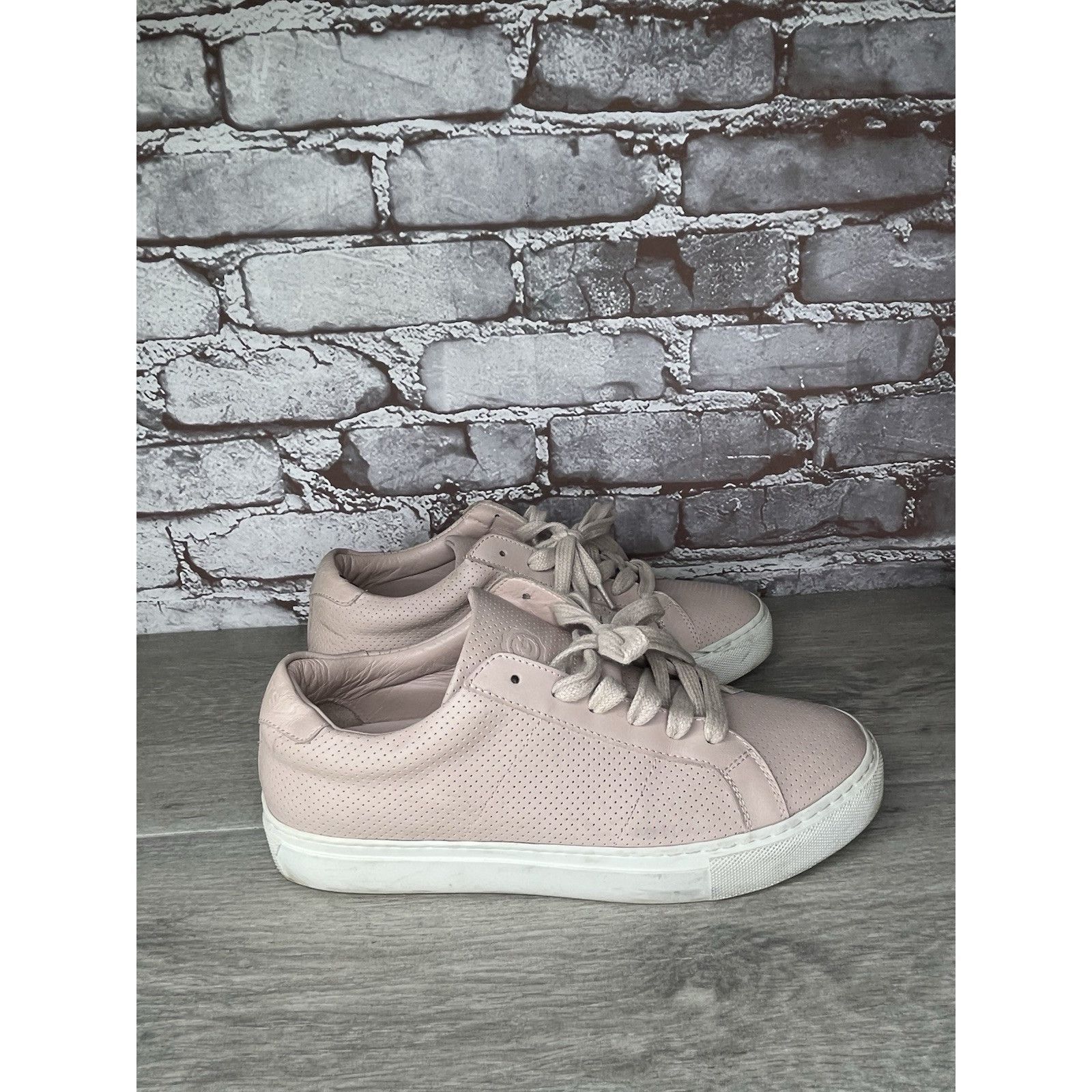 Greats GREATS The Royale Pink Perforated Leather Sneakers Shoes Wom Size US 8.5 / IT 38.5 - 18 Thumbnail