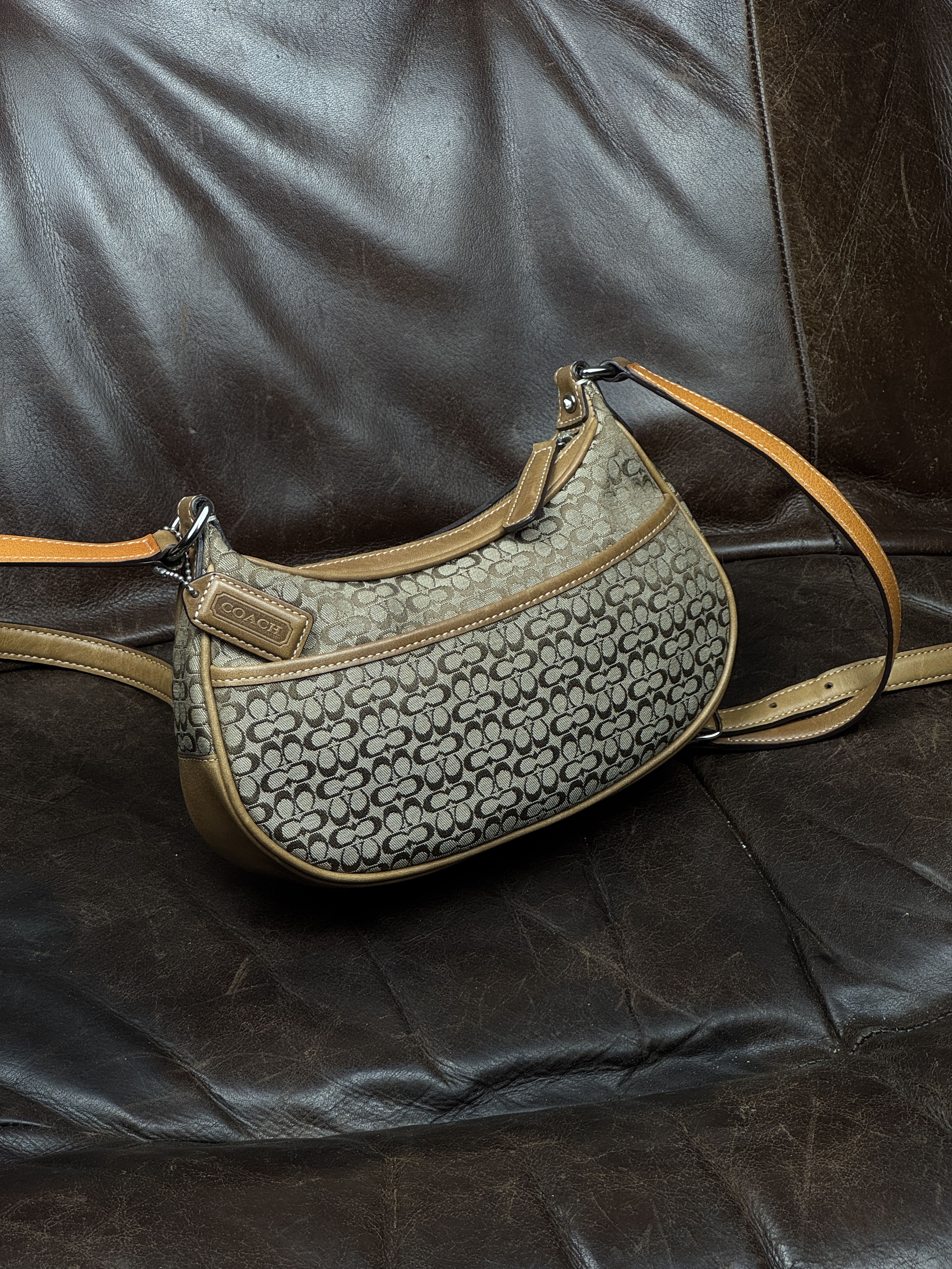 Coach Beautiful Vintage Coach Sufflette Hobo Signature Bag Size ONE SIZE - 1 Thumbnail