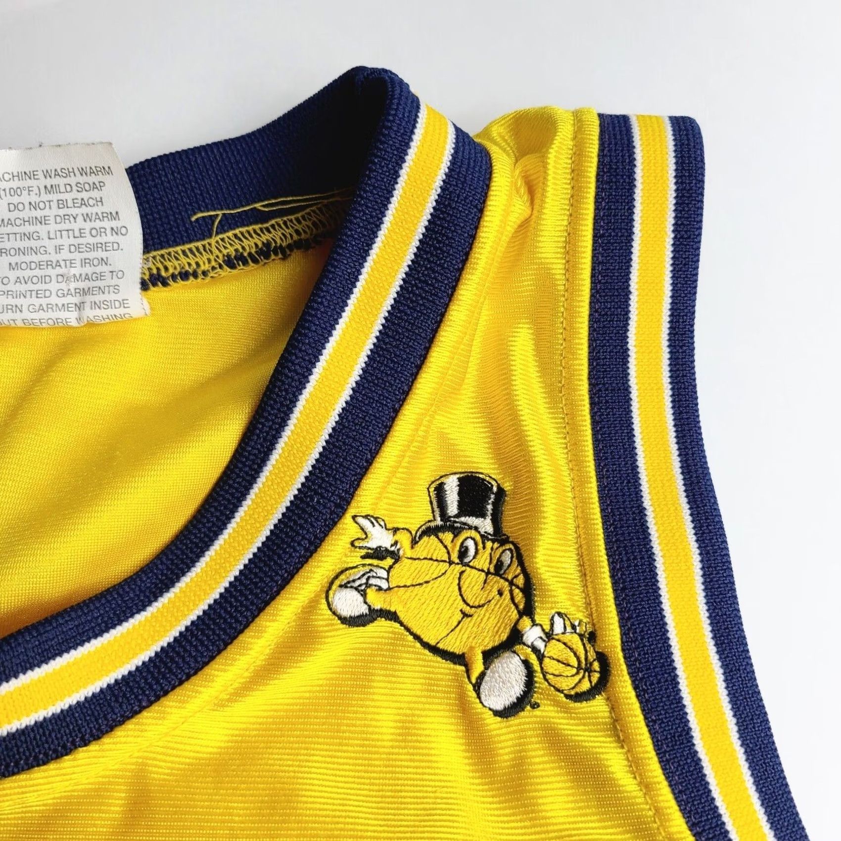 Vintage VINTAGE Gus Macker 90's Men's Large Basketball Jersey Yellow Michigan Mens Blue? Size US L / EU 52-54 / 3 - 3 Thumbnail