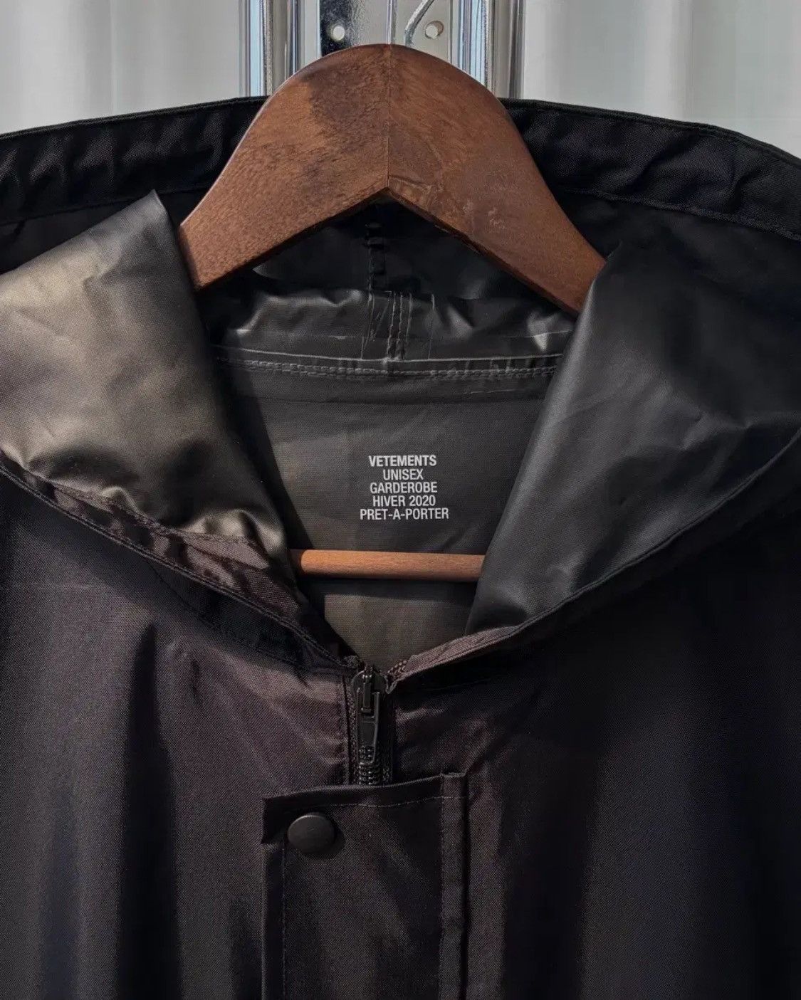 Vetements Vetements Anarchy Raincoat Size US L / EU 52-54 / 3 - 7 Thumbnail