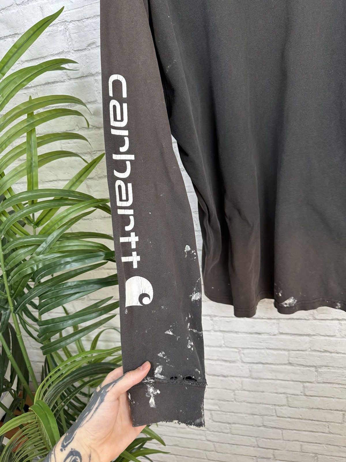 Carhartt (XXL) SICK PAINT THRASHED Faded Carhartt Longsleeve Tee Size US XXL / EU 58 / 5 - 13 Thumbnail