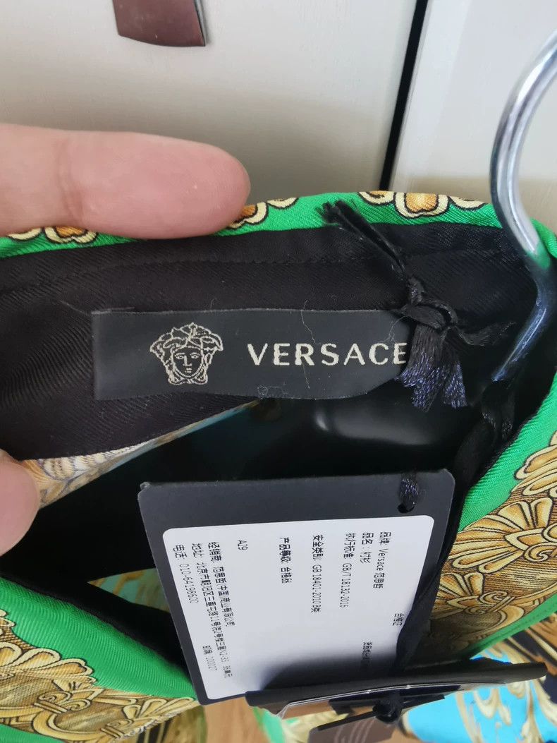 Versace Versace Genuine silk shirt Size US M / EU 48-50 / 2 - 4 Thumbnail