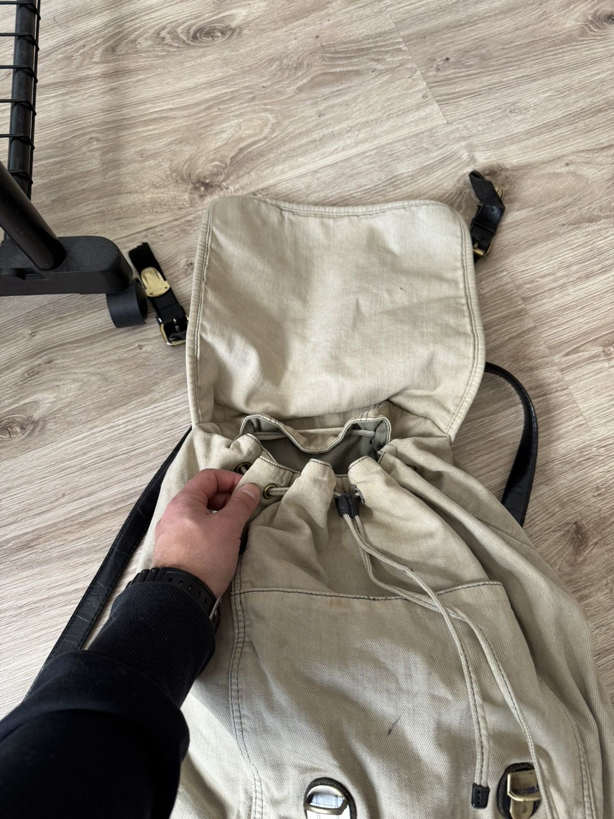 Diesel Vintage Y2K Diesel Japanese Style Beige Leather Backpack Bag Size ONE SIZE - 13 Thumbnail