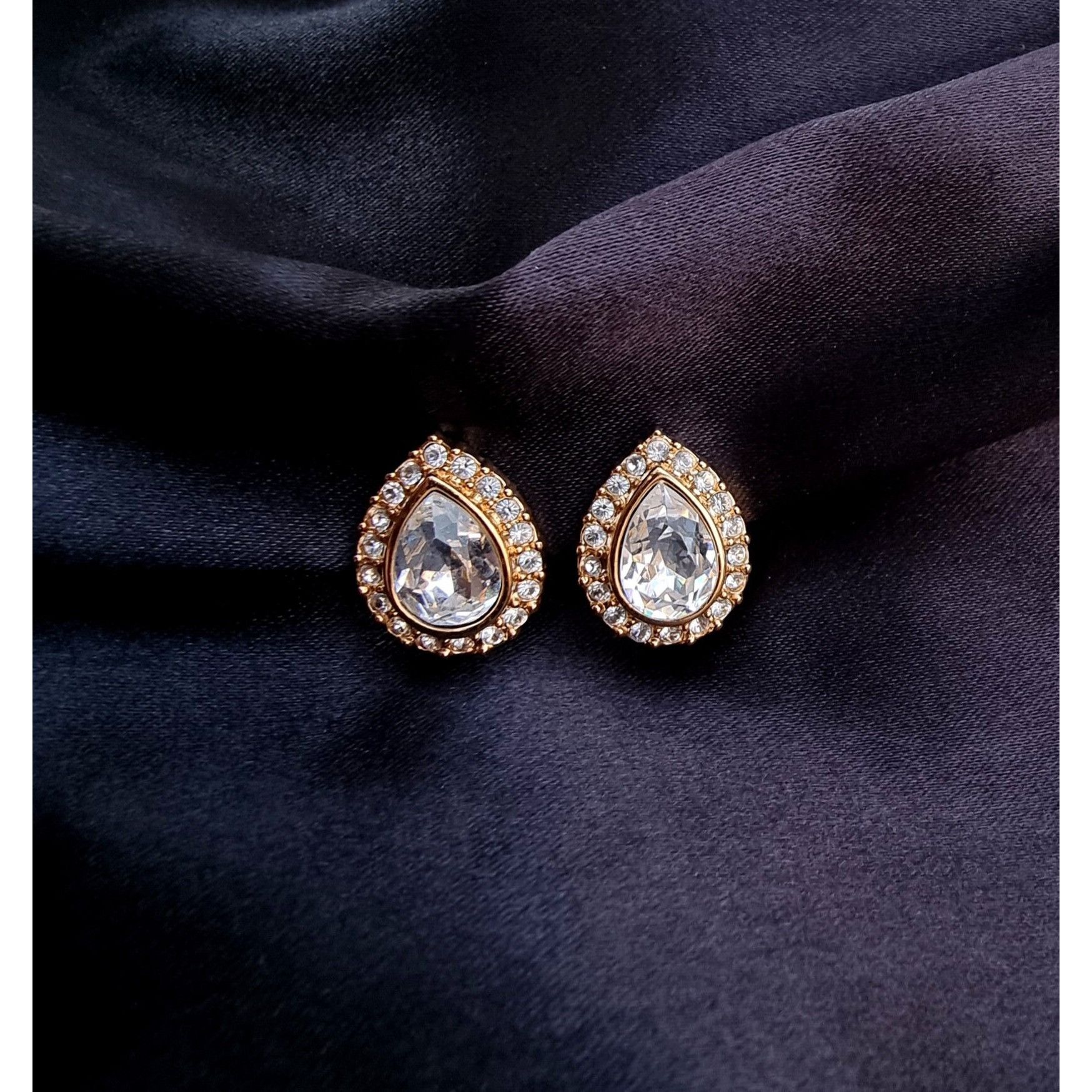Swarovski Vintage SWAROVSKI Teardrop Crystal Rhinestones Clear White a Size ONE SIZE - 4 Thumbnail