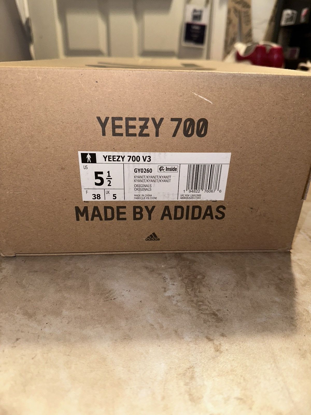 Adidas × Yeezy Adidas Yeezy 700 V3 Kyanite Size US 5.5 / EU 38 - 7 Thumbnail