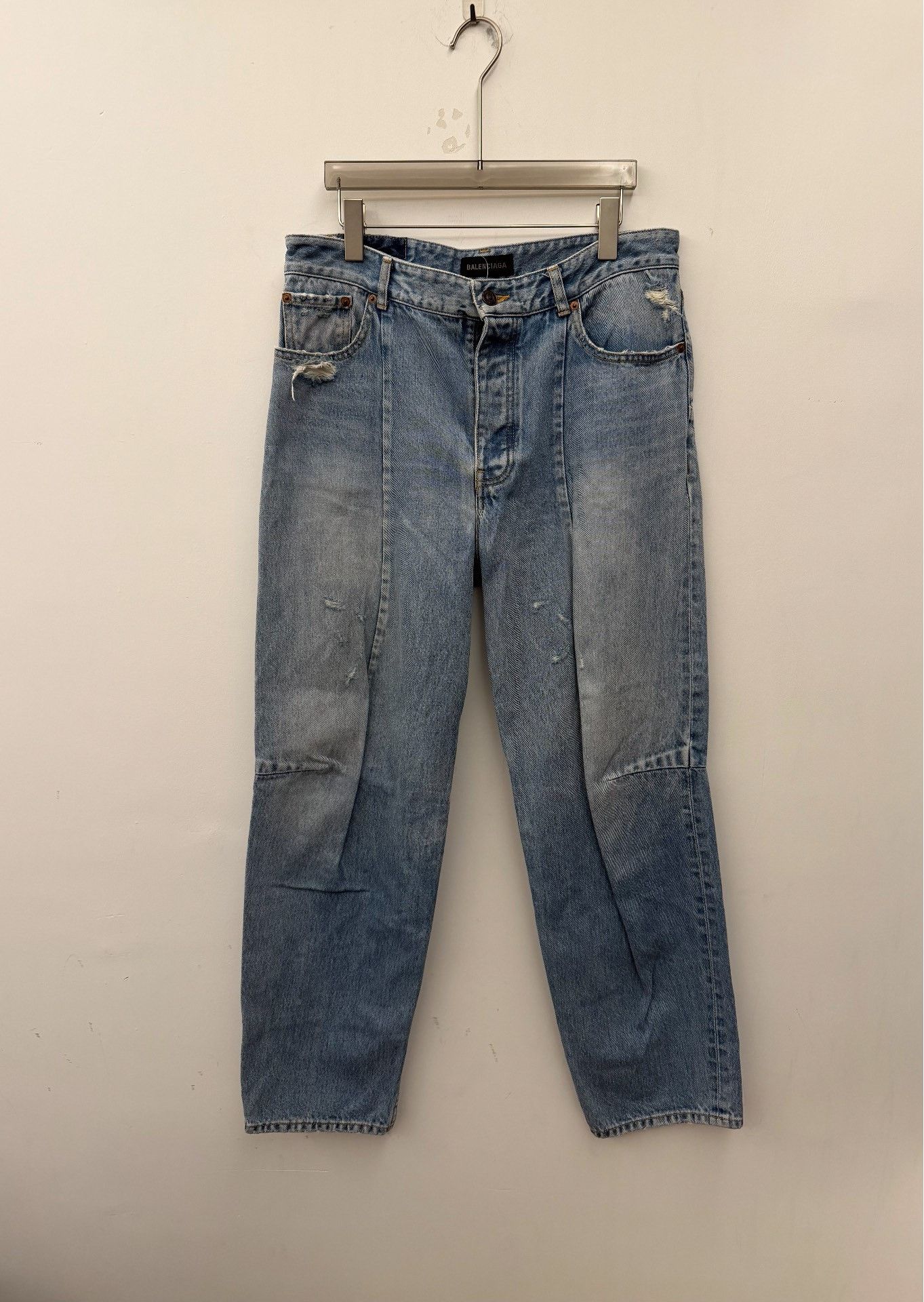 Balenciaga Balenciaga Distressed Jeans 31 Size US 31 - 1 Thumbnail