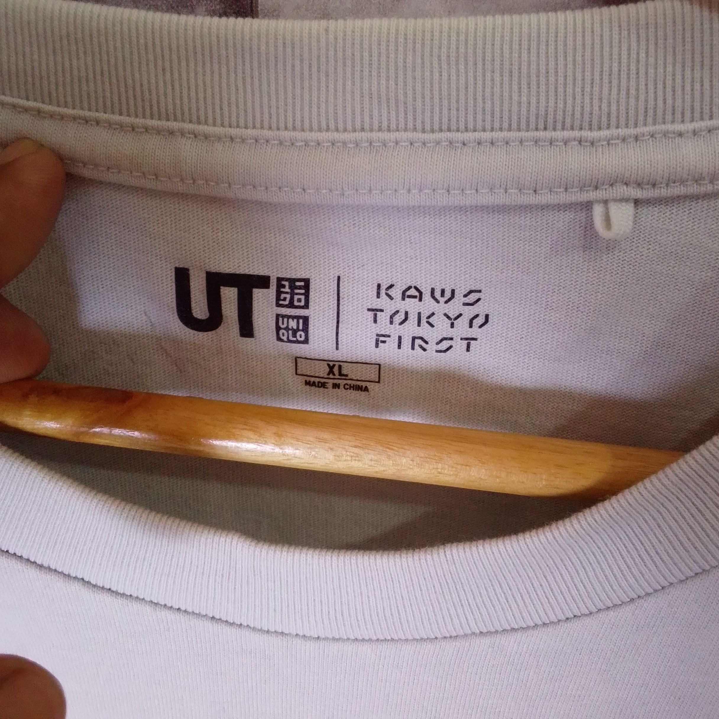 Uniqlo Uniqlo Kaws Size US XL / EU 56 / 4 - 5 Thumbnail