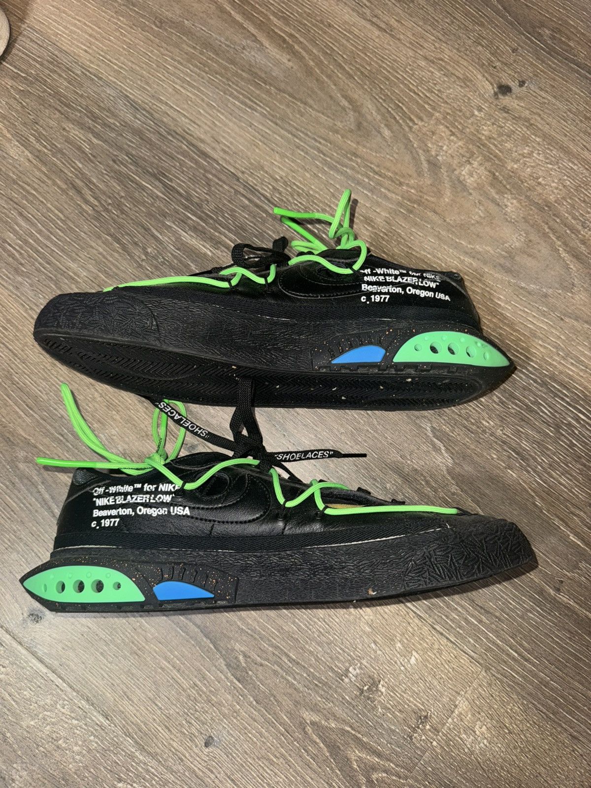 Nike × Off-White Off-White x Nike Blazer Low ‘Black’ Size US 11.5 / EU 44-45 - 2 Thumbnail