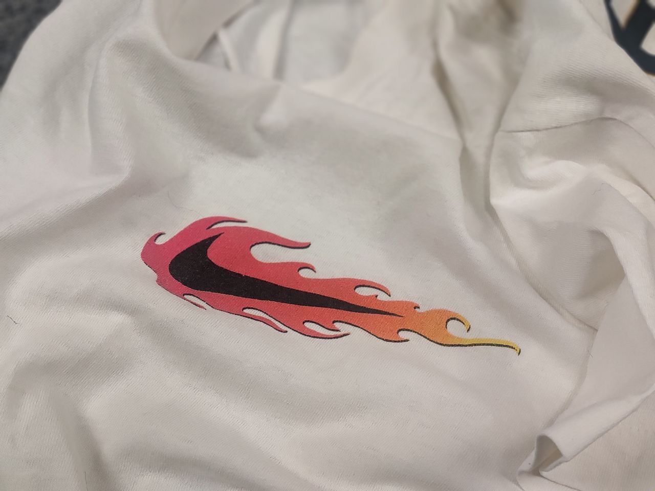 Nike Rare Vintage 80s Nike Field General flame Swoosh Tee T shirt Size US L / EU 52-54 / 3 - 21 Thumbnail