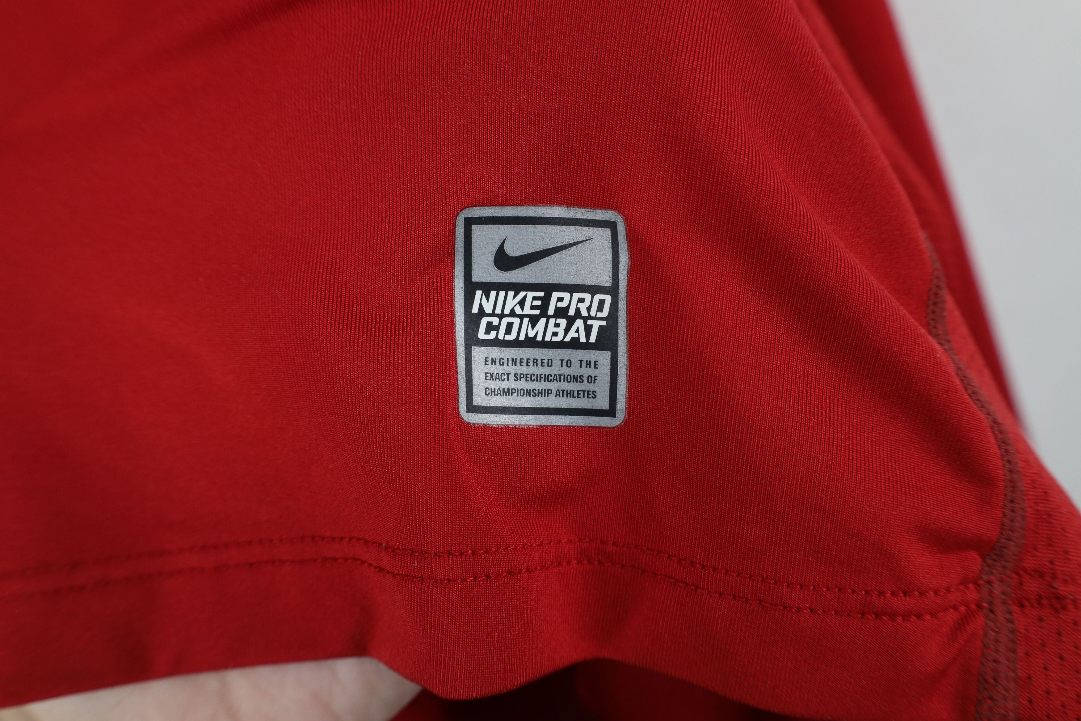 Nike Nike Pro Combat Long Sleeve Gym Training T-Shirt Red Size US XL / EU 56 / 4 - 5 Thumbnail