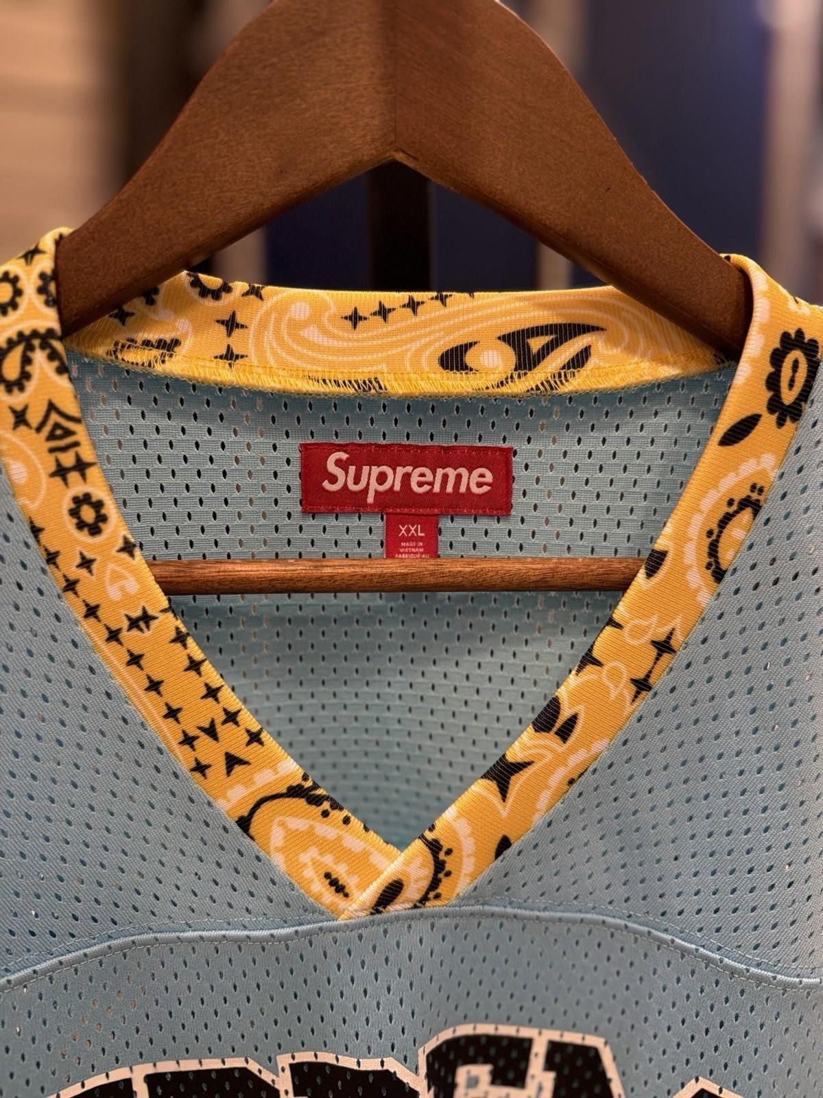 Supreme Brand New Supreme Jerseys Blue Bandanna 100% Authentic (XXL) Size US XXL / EU 58 / 5 - 7 Thumbnail