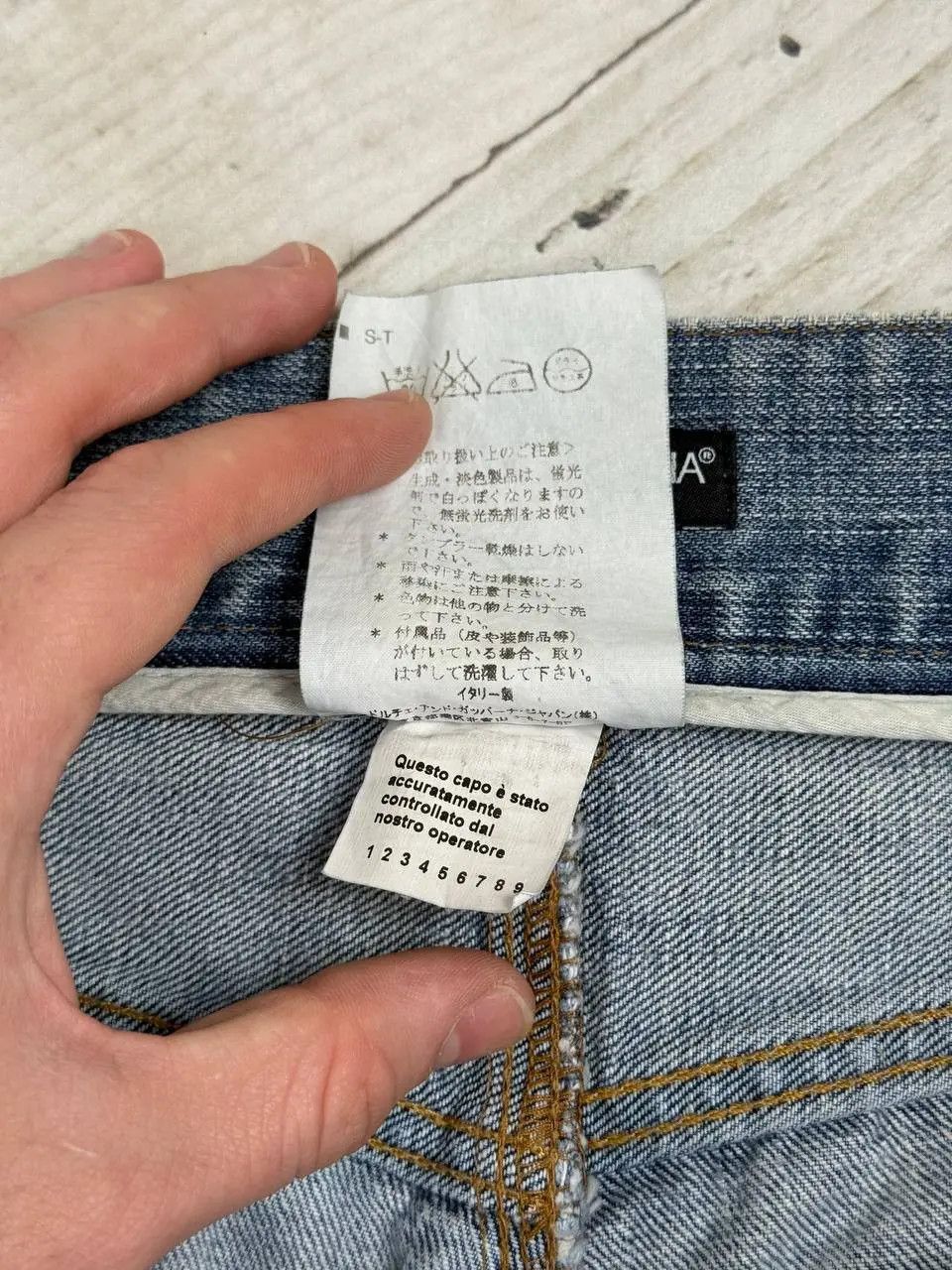 Dolce & Gabbana Vintage Dolce Gabbana Faded Distressed Denim Jeans Big Logo Size US 34 / EU 50 - 14 Thumbnail