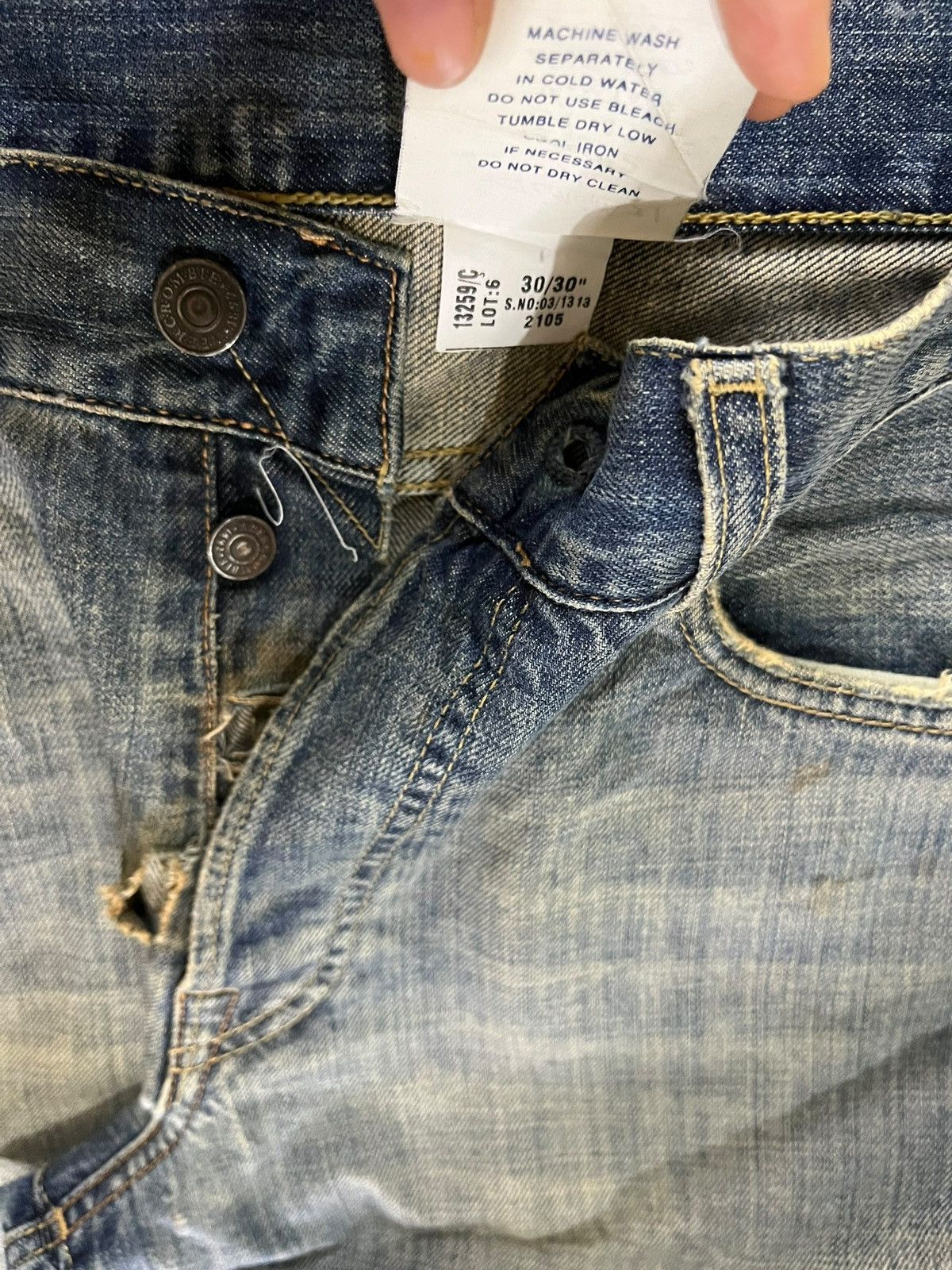 Abercrombie & Fitch Vintage Abercrombie Mud Wash Distressed Bootcut Jeans Size US 31 - 3 Thumbnail