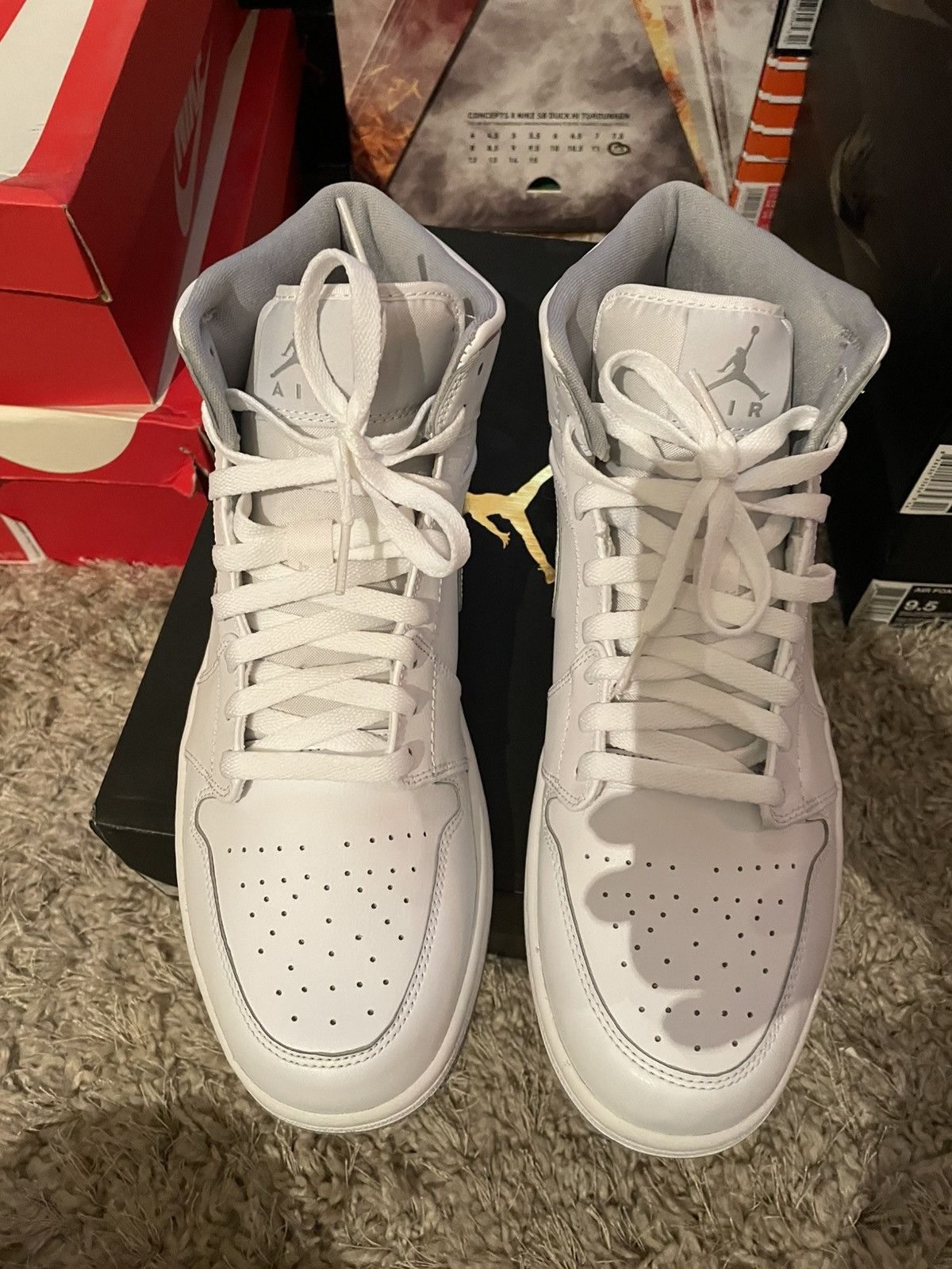 Jordan Brand Jordan 1 Mid White Wolf Grey Size US 11.5 / EU 44-45 - 5 Thumbnail