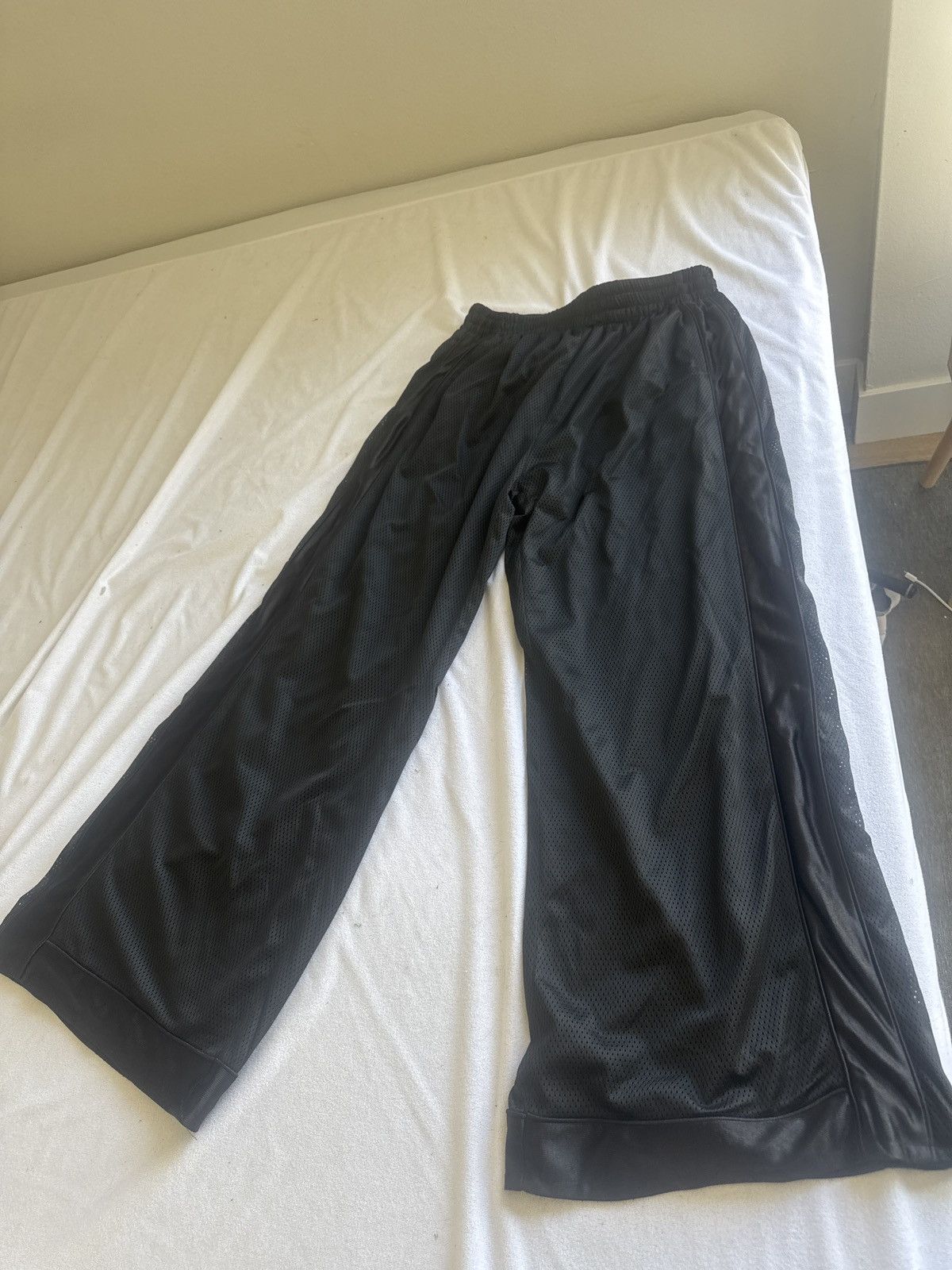 basketcase gallery Basketcase black mesh sweats Size US 34 / EU 50 - 5 Thumbnail