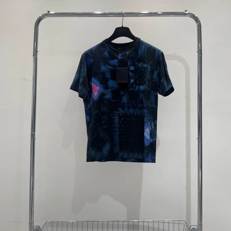Louis Vuitton Louis Vuitton Digital printed short sleeve Size US S / EU 44-46 / 1 - 2 Thumbnail