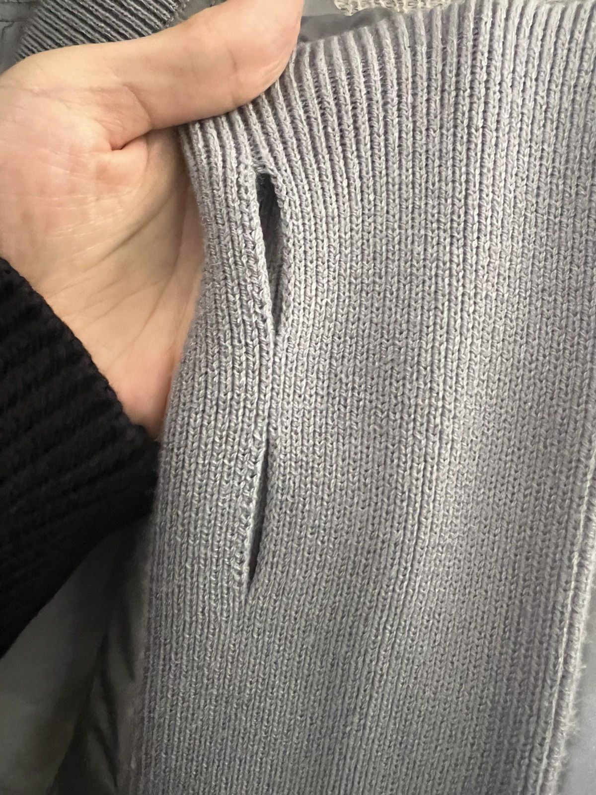 Rick Owens 🔥 Reflective Rick Owens FW22 Strobe Gauntlet bomber jacket Size L / US 10 / IT 46 - 16 Thumbnail