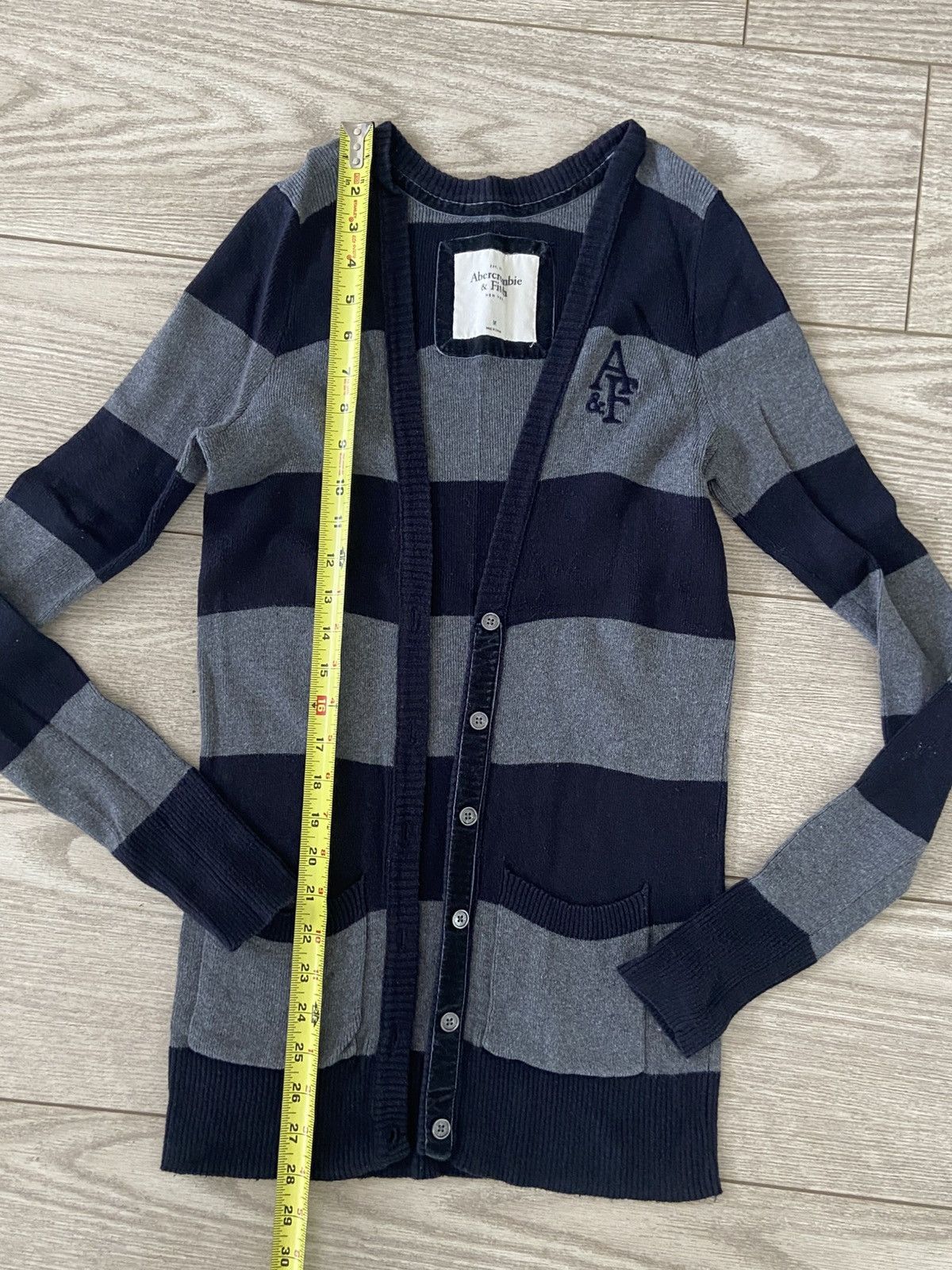 Abercrombie & Fitch Abercrombie & Fitch women’s cardigan. Size: S. Size S / US 4 / IT 40 - 3 Thumbnail