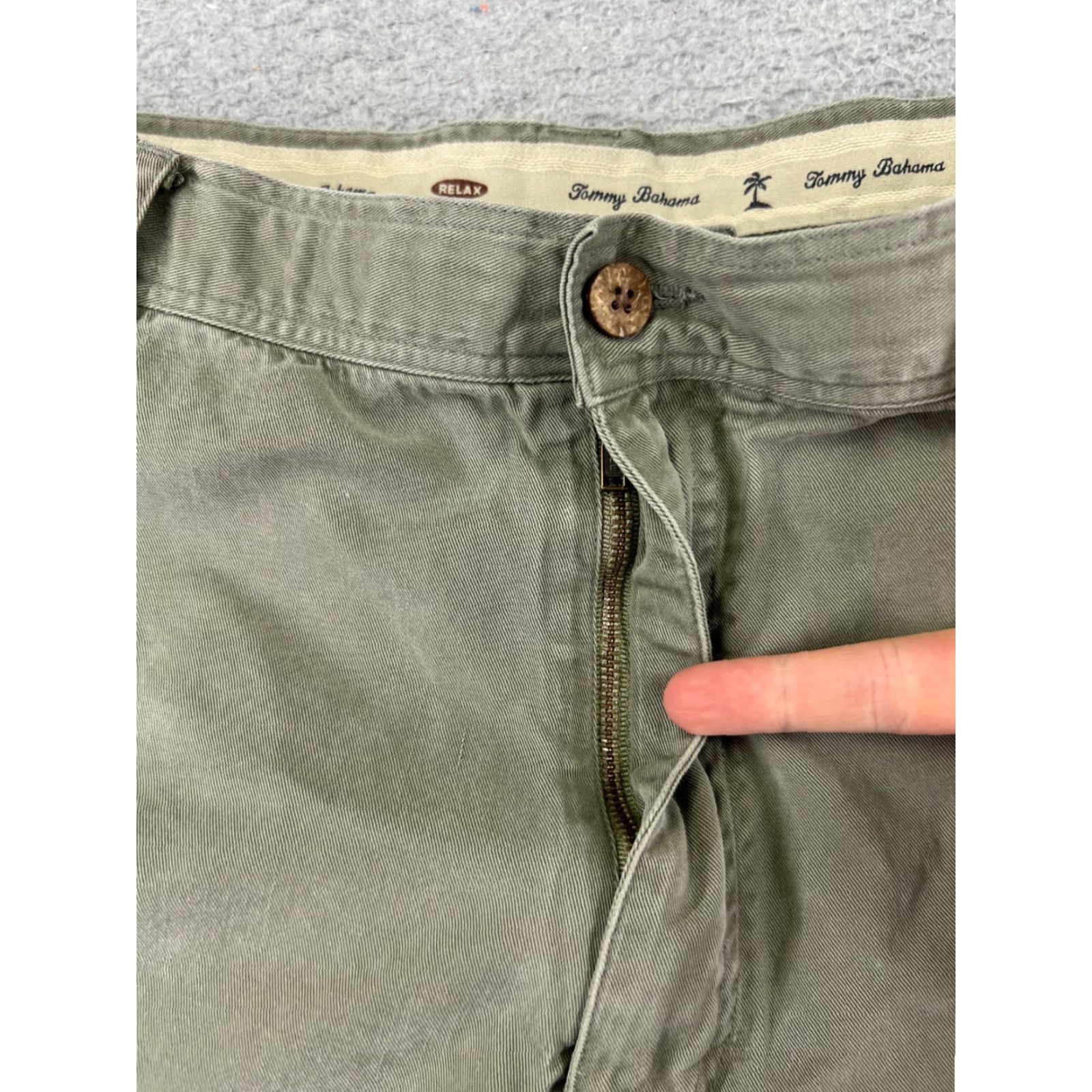 Tommy Bahama Tommy Bahama Shorts Adult 38 Green Cotton Tencel Flat Front Beach Vacation Golf Mens Size US 38 / EU 54 - 6 Thumbnail