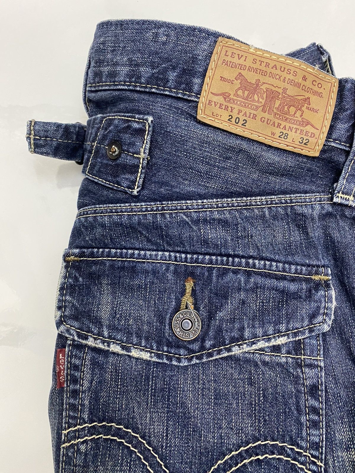 Levi's Vintage Clothing × Undercover VTG LEVIS 202🔥BUCKLE BACK DISTRESSED DENIM UNDERCOVER STYLE Size US 29 - 8 Thumbnail