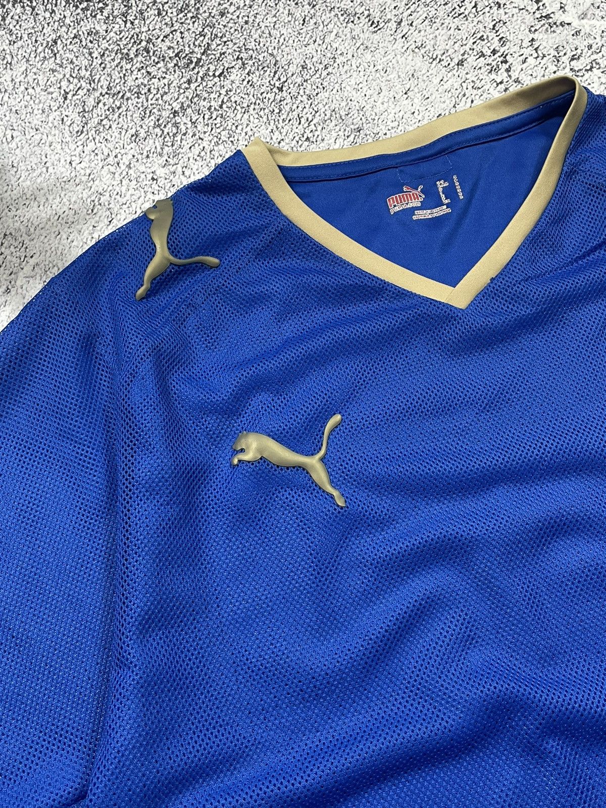 Puma × Vintage Vintage Puma Italy Soccer Blockcore Jersey Size US S / EU 44-46 / 1 - 6 Thumbnail