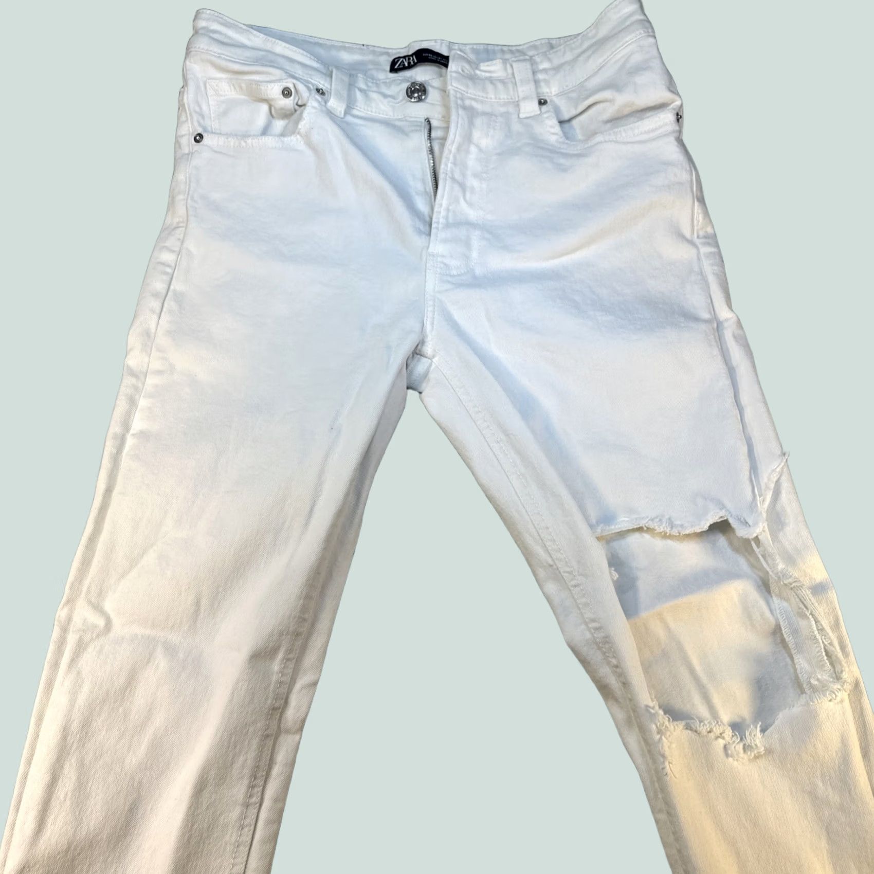 Zara VINTAGE Men’s White Zara Size 31 Distress Capri Length 25 White Jeans Size US 31 - 1 Thumbnail