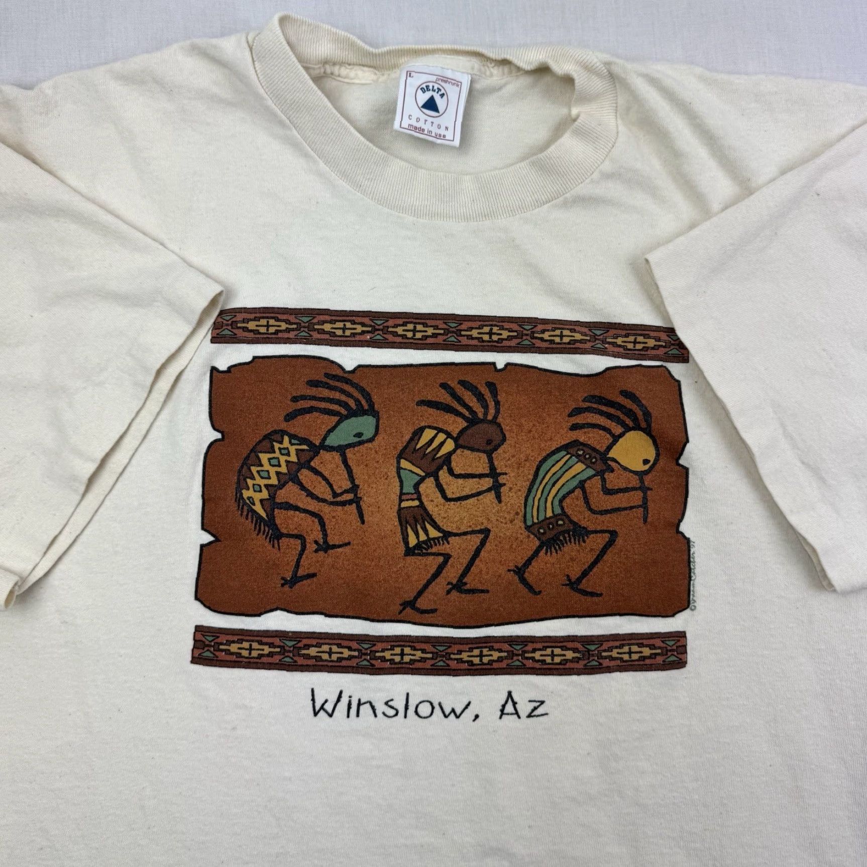 Delta VINTAGE Delta T-Shirt Men Adult Large Beige Cotton Tribal Nature USA 90s Aztec Winslow Arizona Shirt Crew Neck Short Sleeve Size US L / EU 52-54 / 3 - 2 Thumbnail