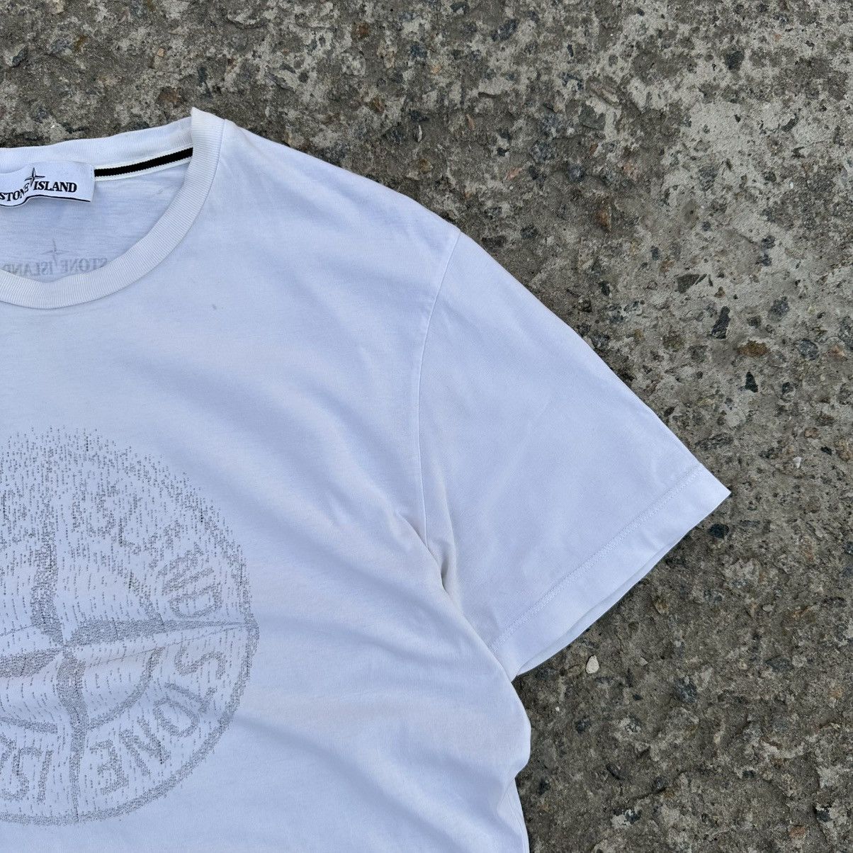 Stone Island Luxury Stone Island T-shirts Big Logo Used Y2K 00s USA Size US L / EU 52-54 / 3 - 4 Thumbnail