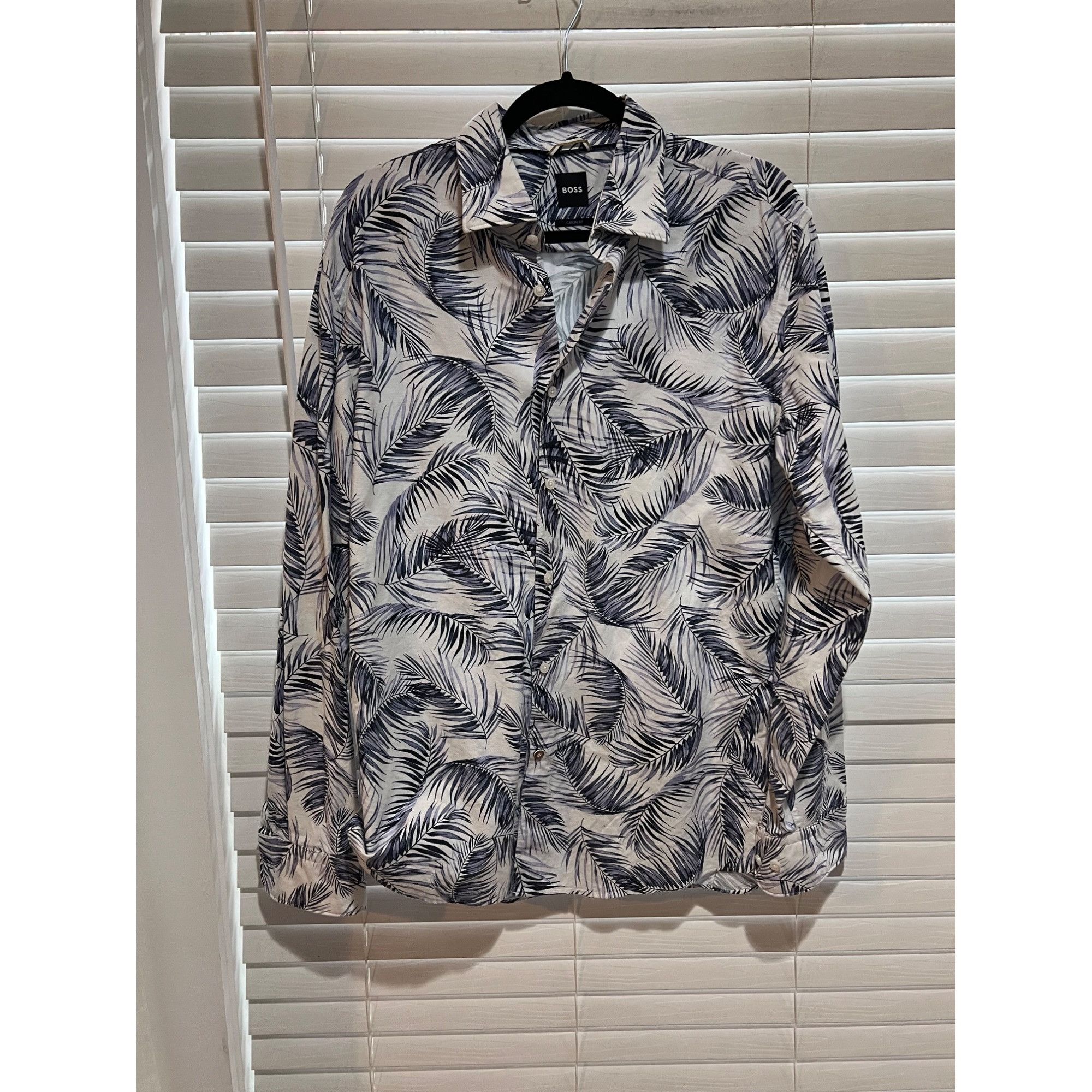 Hugo Boss Hugo Boss Long Sleeve Button Up Shirt - Size XL Size US XL / EU 56 / 4 - 1 Thumbnail