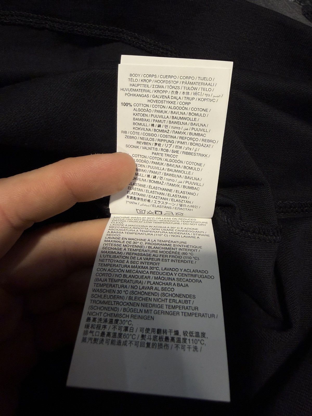 Off-White Size L - Off-White Spray Arrow T-Shirt Black Size US L / EU 52-54 / 3 - 14 Thumbnail