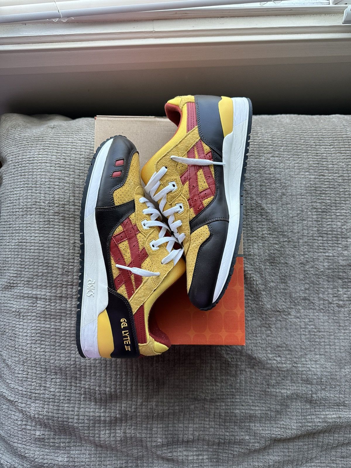 Asics × Kith Kith x Marvel x Asics Gel Lyte 3 - Wolverine 1980’ Size US 11.5 / EU 44-45 - 2 Thumbnail