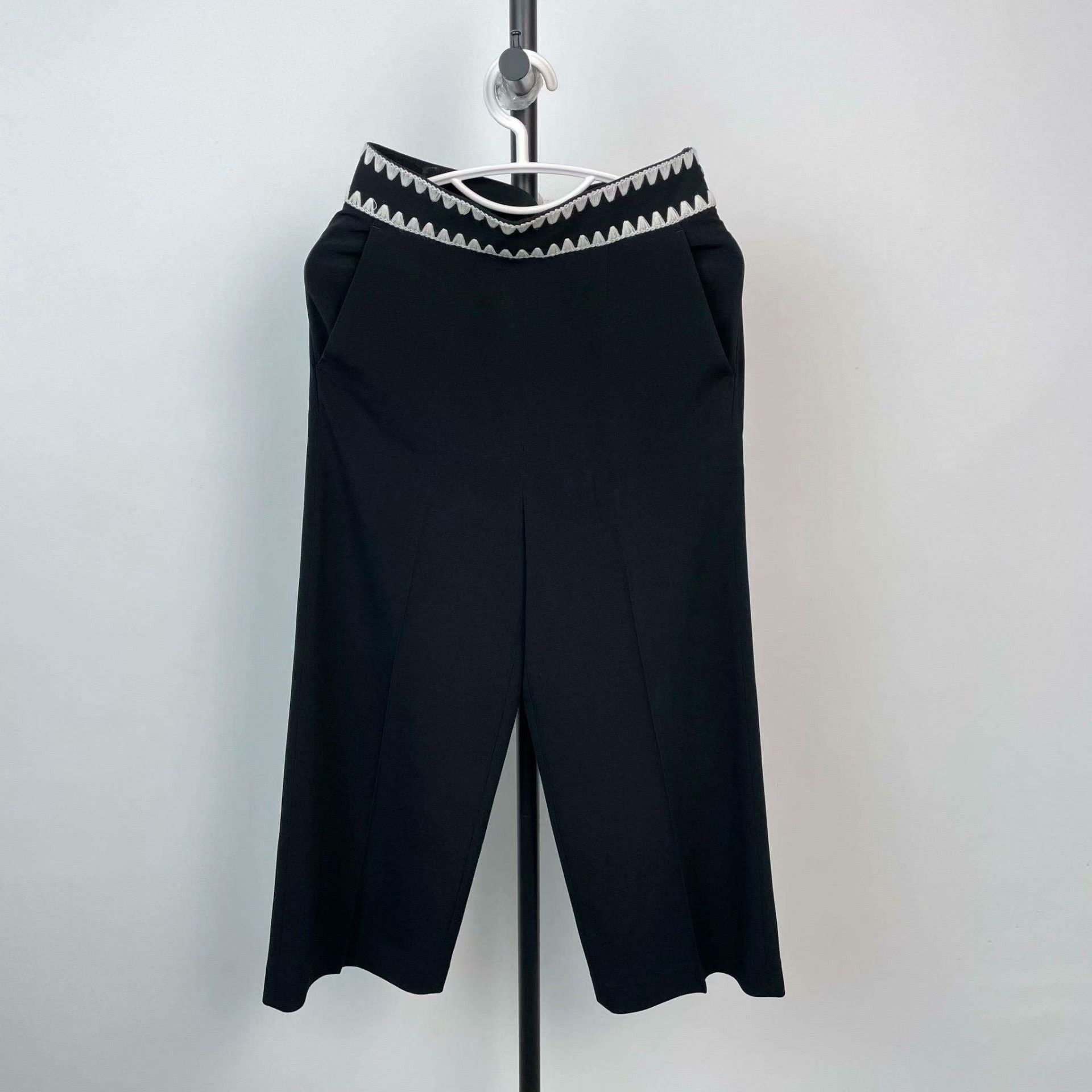 Valentino Valentino Black Pants 38 Women Size 38" / US 16 / IT 52 - 1 Thumbnail