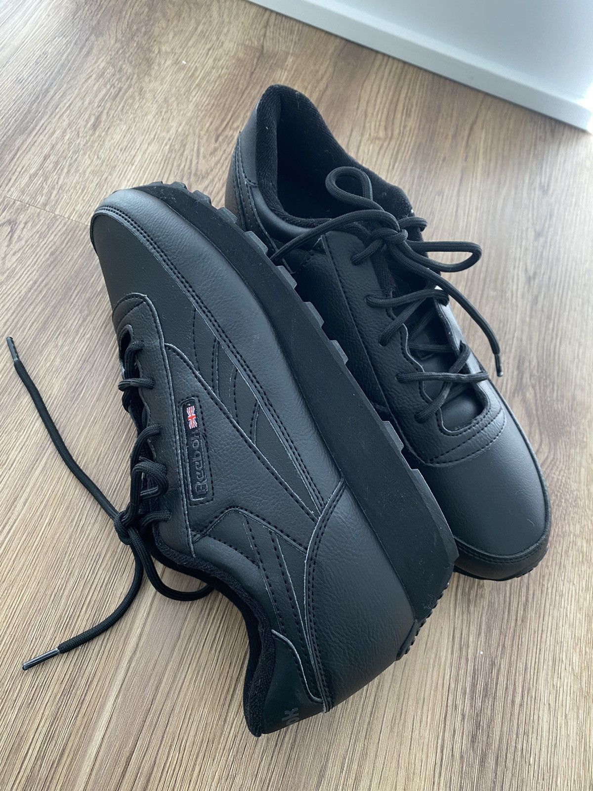 Reebok Reebok Classic Renaissance Black Memorytech Comfort size 9 Size US 9 / IT 39 - 1 Thumbnail