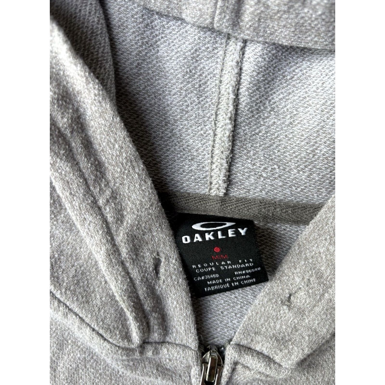Oakley VINTAGE Oakley Zip Up Hoodie Sweatshirt Men M Gray Grunge Logo Full Zip Hooded Size US M / EU 48-50 / 2 - 2 Thumbnail